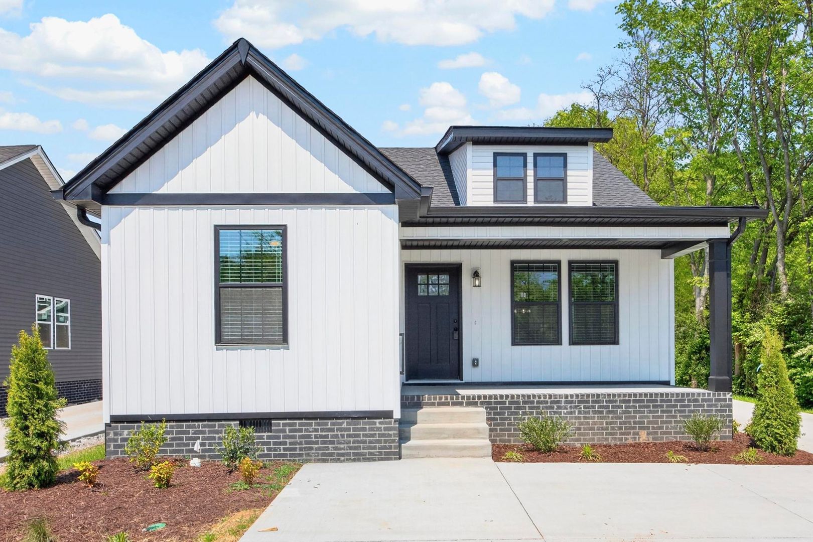 Gallatin Condo: 206 Ross Ave