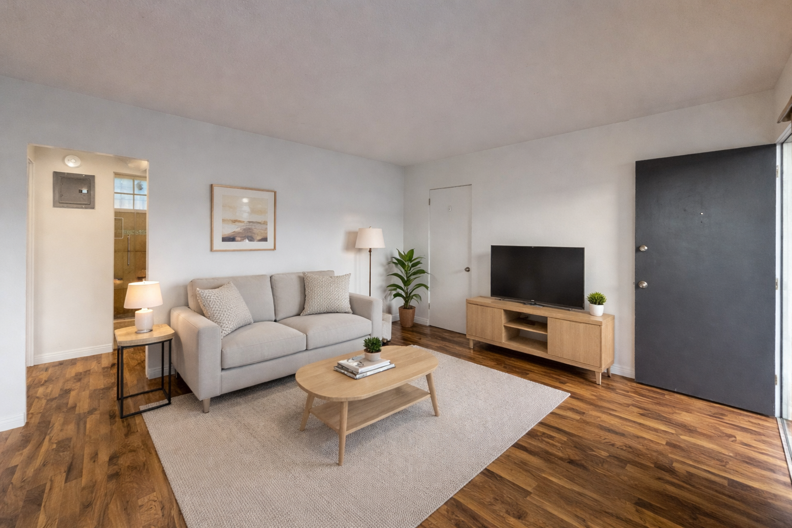 Santa Monica Condo: 1433 25th St