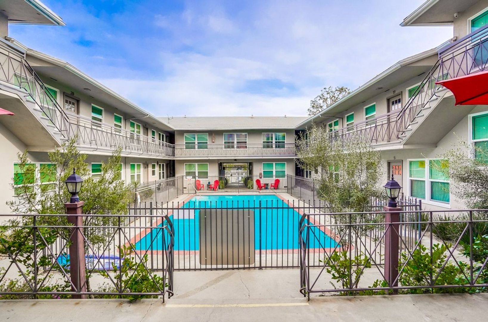 Inglewood Condo: 115 N Eastwood Ave
