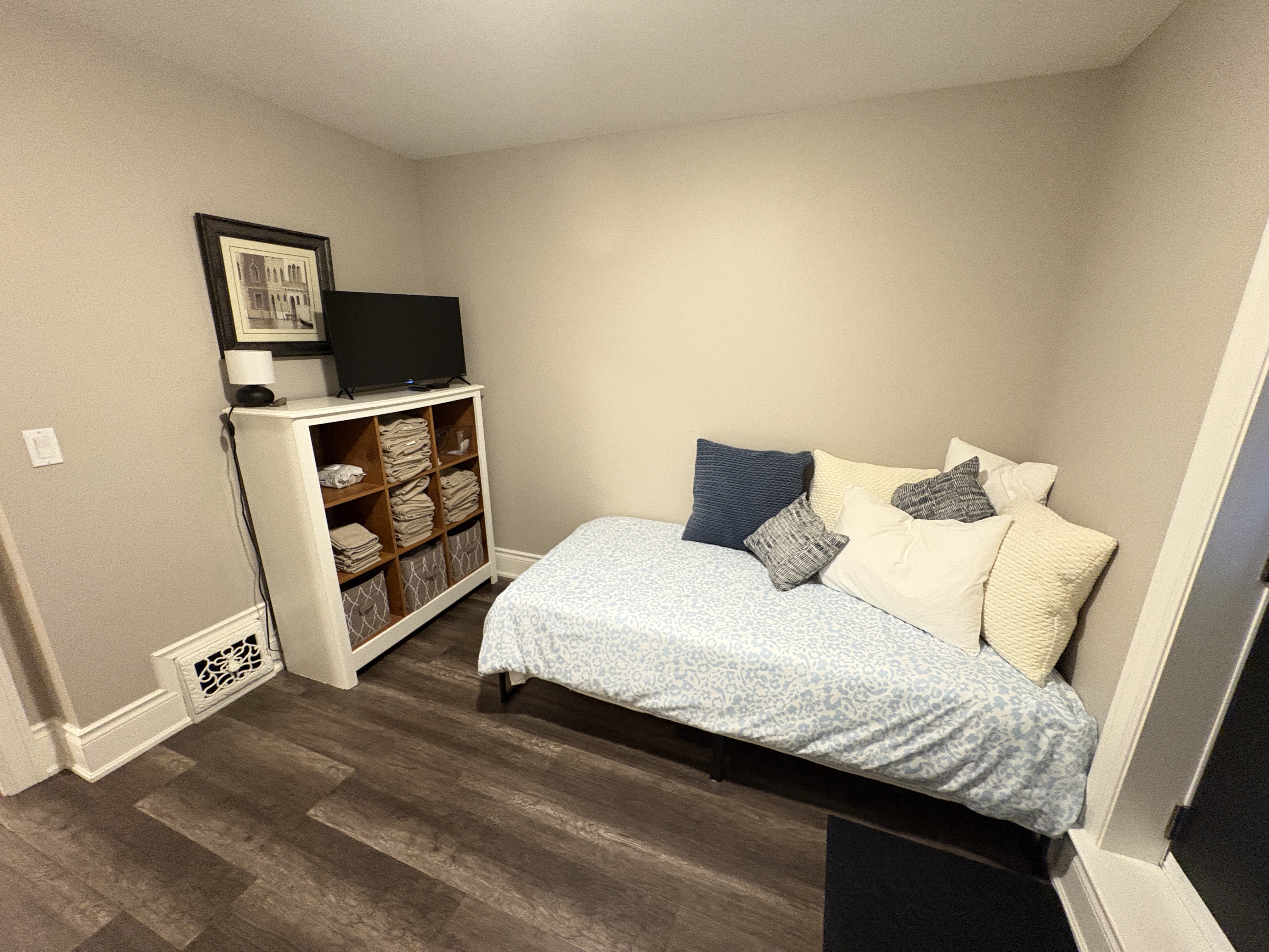 Hamilton House: 691 Wilson St