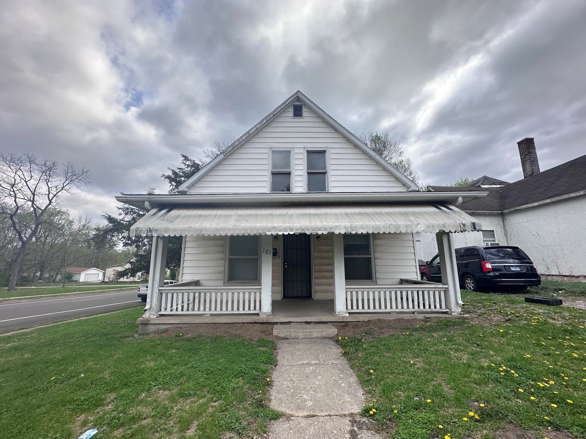 Danville House: 101 Buchanan