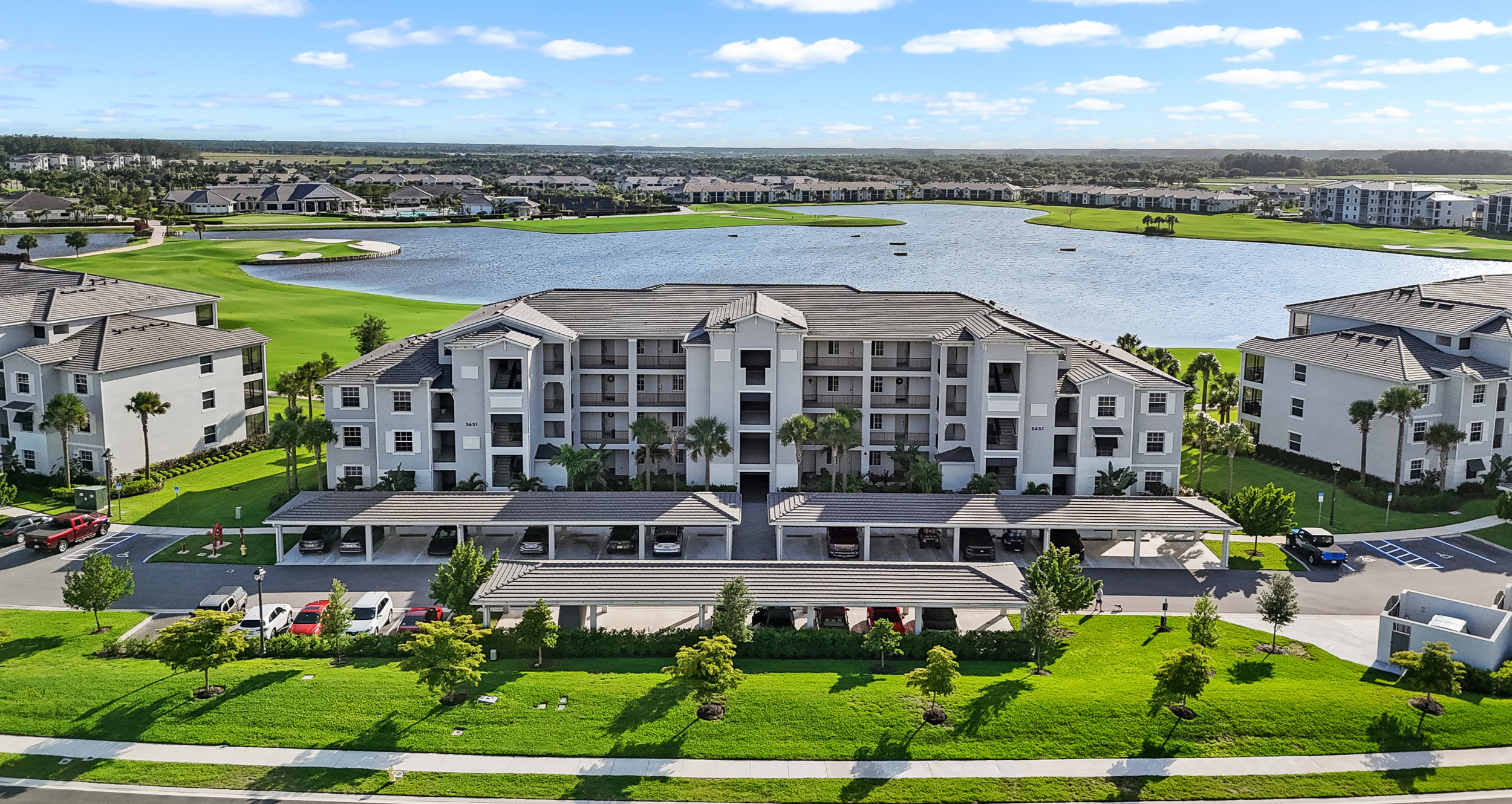 Ave Maria Condo: 5651 Double Eagle Circle