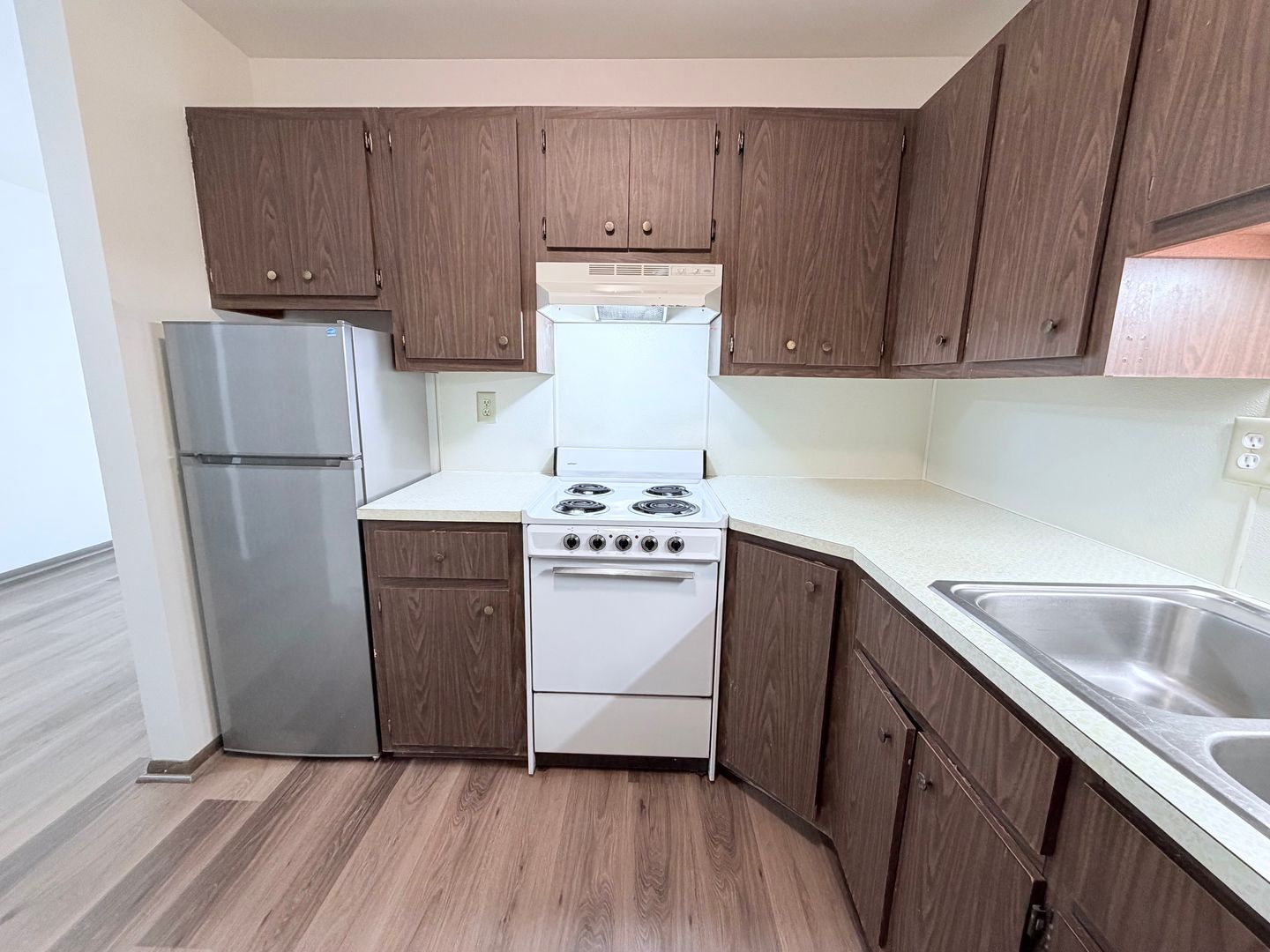 Sun Prairie Apartment: 617 Chase Blvd