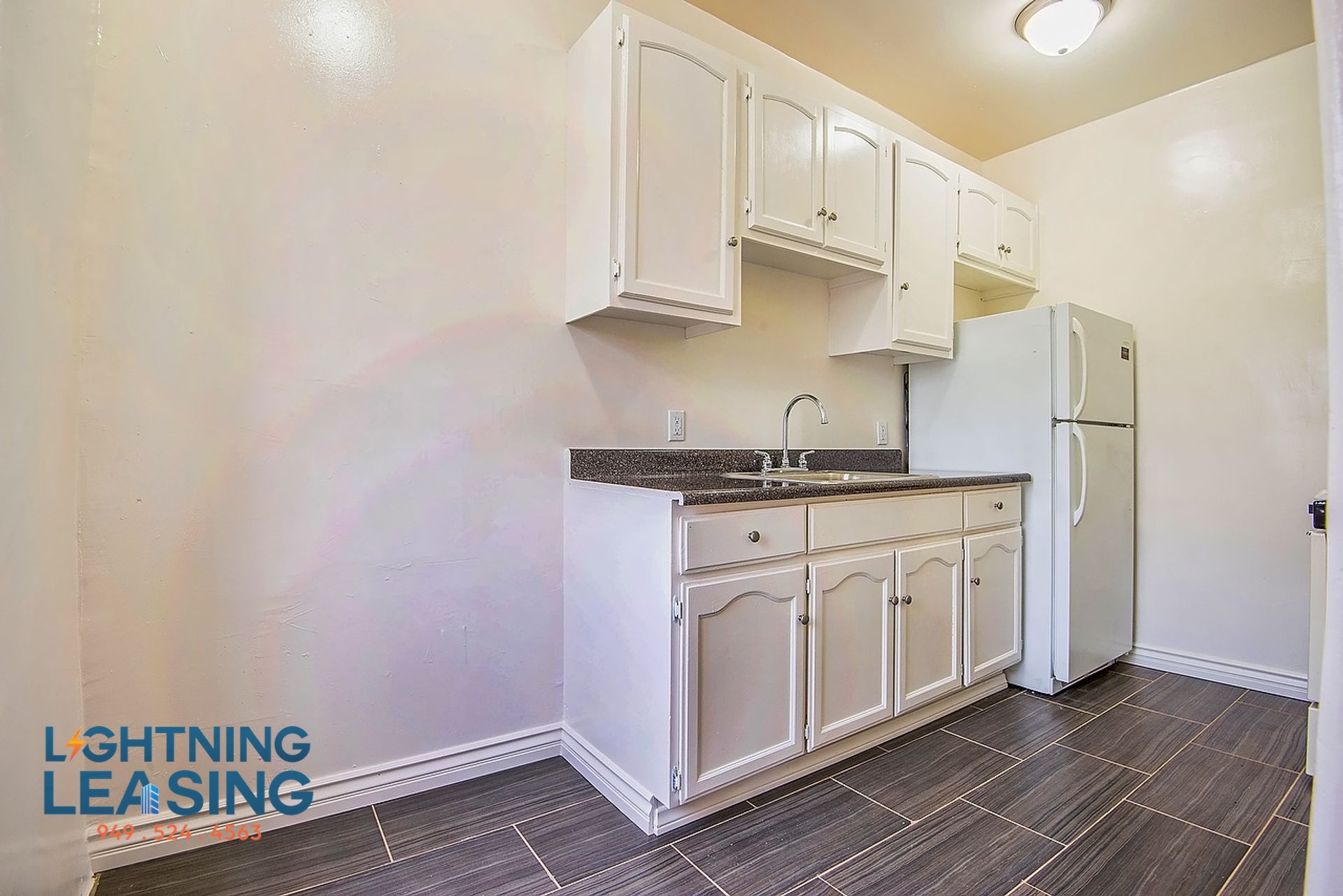 Los Angeles Condo: 1518 1/2 S Wilton Place