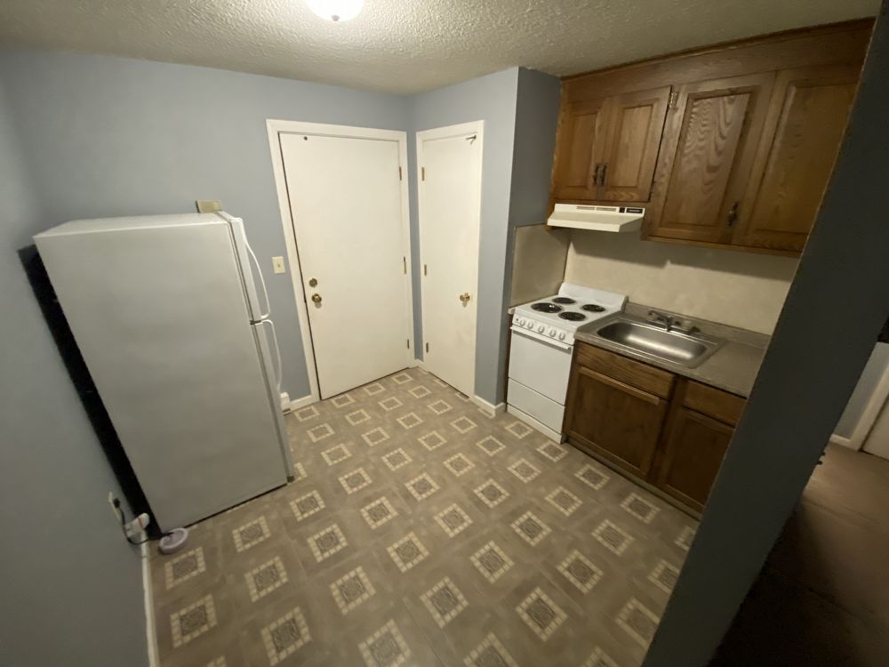 Plainville Townhome: 134 W Main St