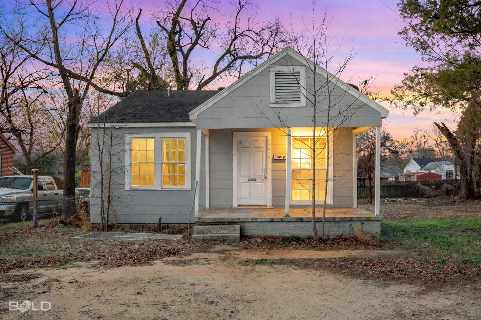 Shreveport House: 3515 Stonewall St