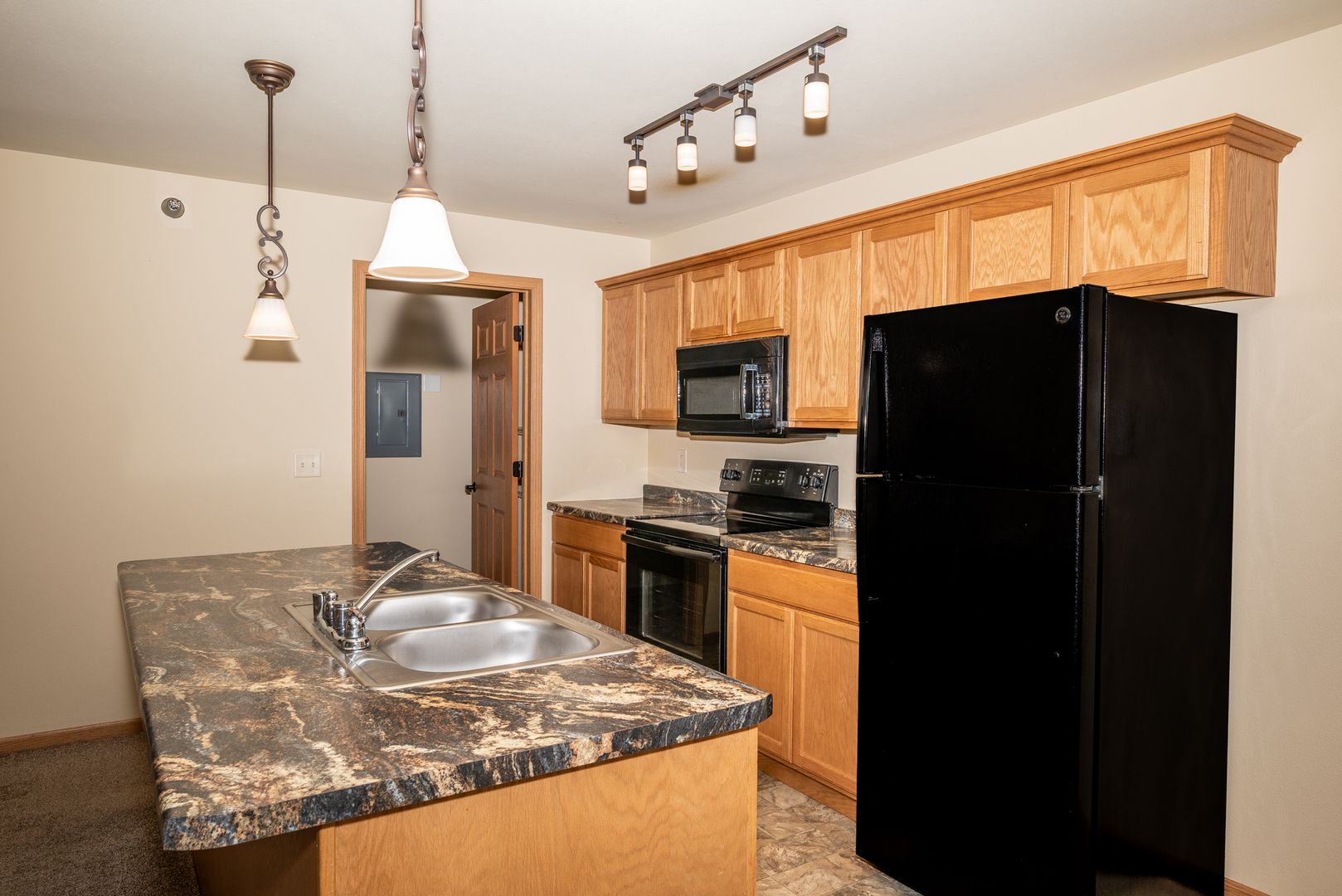 Tomah Apartment: 1028 Berry Ave