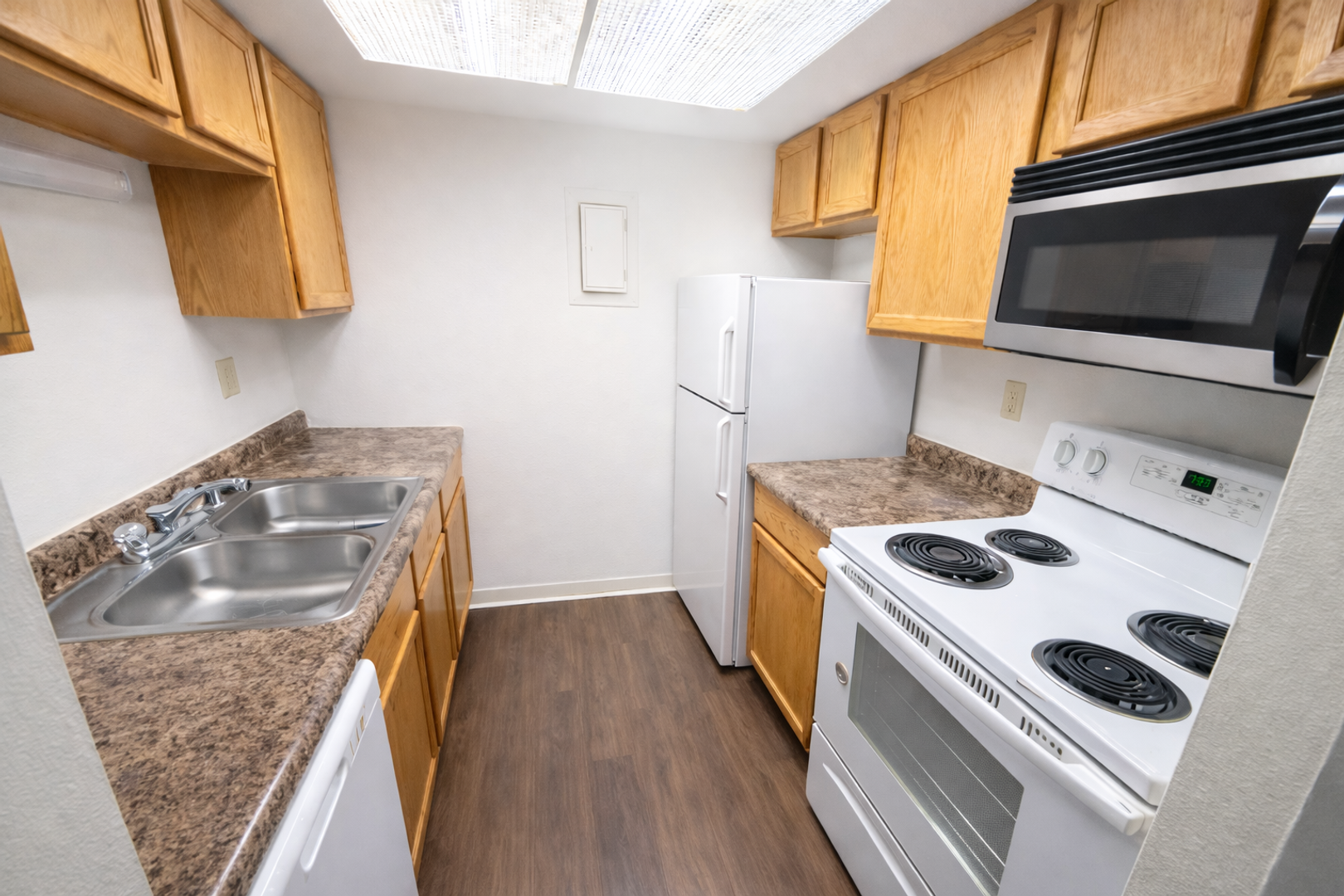 Madison Apartment: 1719 Onsgard Rd