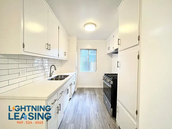 Panorama City Condo: 8330 1/2 Willis Ave