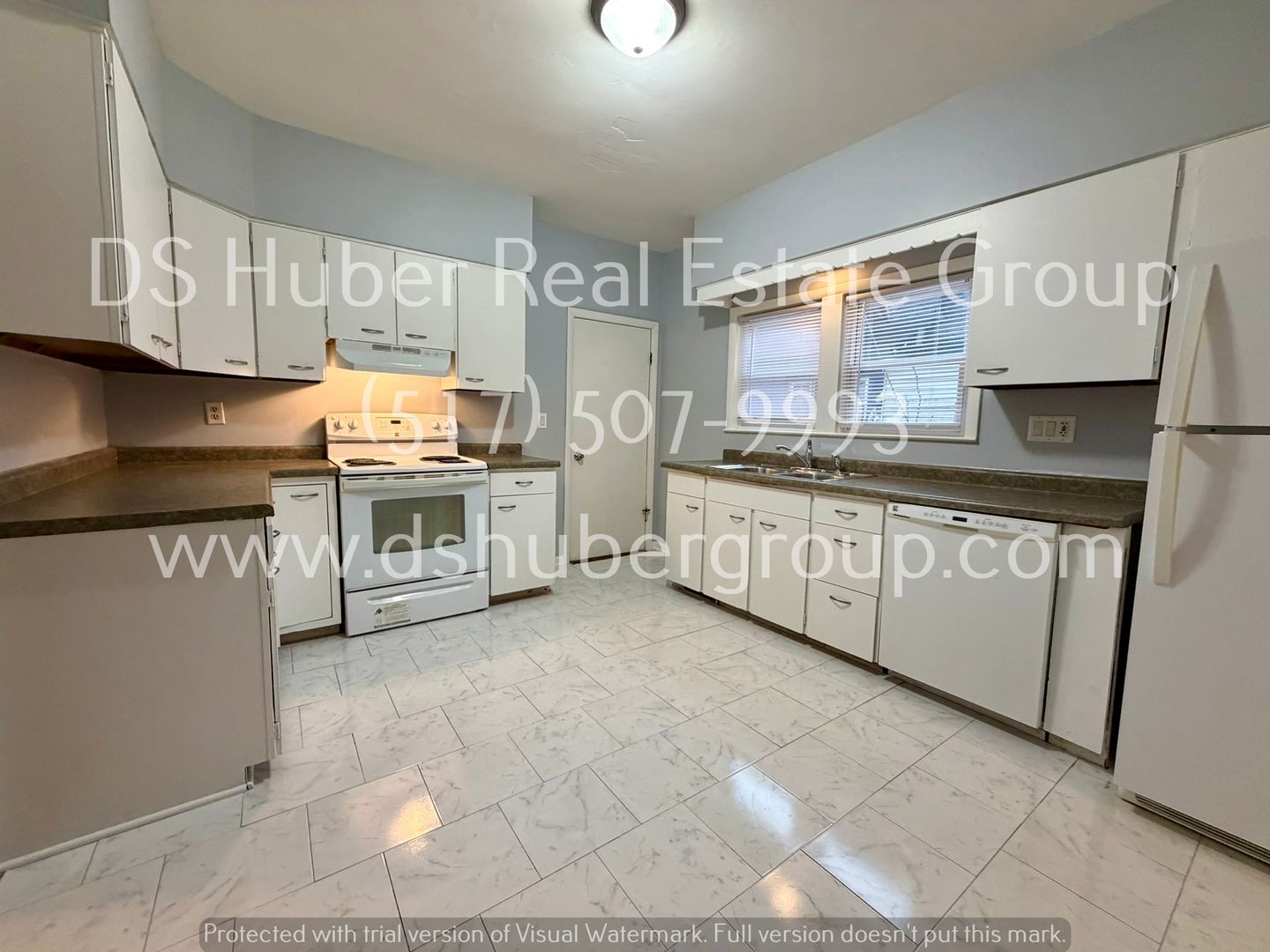 Lansing Condo: 420 W Maple St.