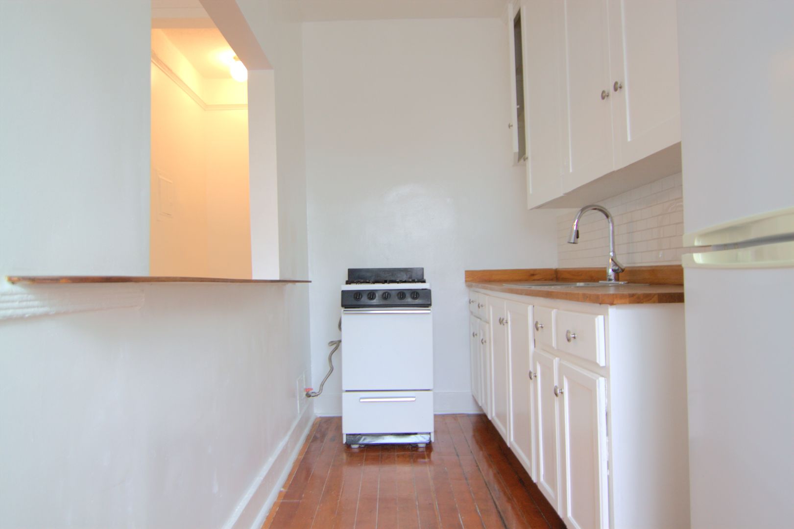 Los Angeles Condo: 6358 Yucca St