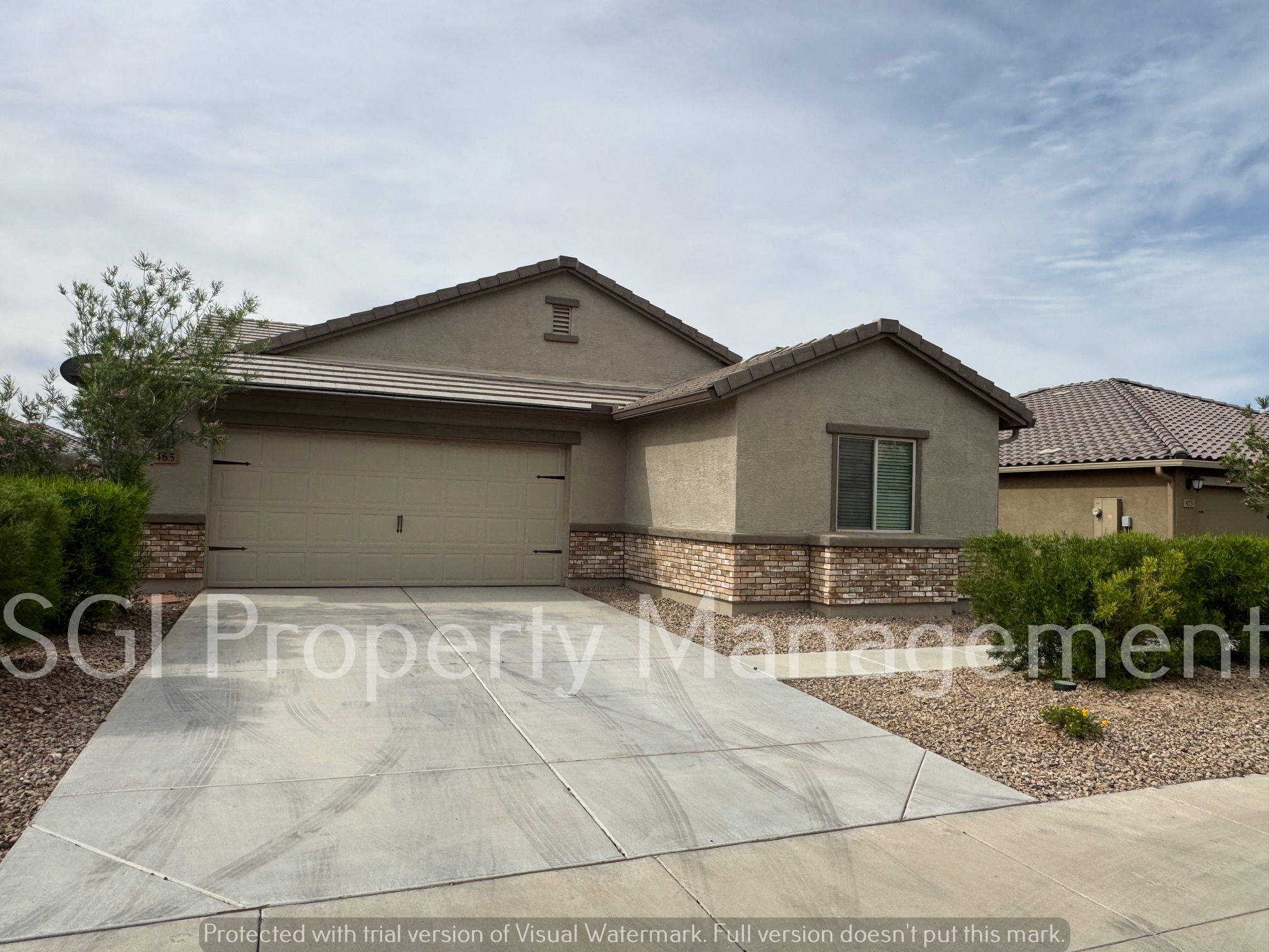 Casa Grande House: 465 W Black Hawk Pl