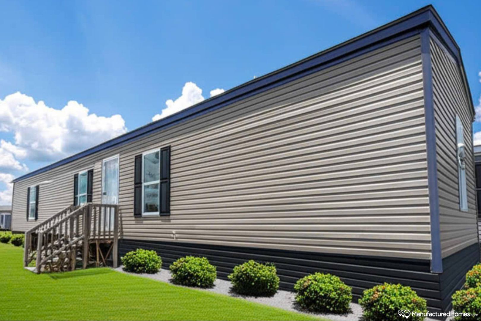 Ray City House: 6248 Upper New Bethel Road