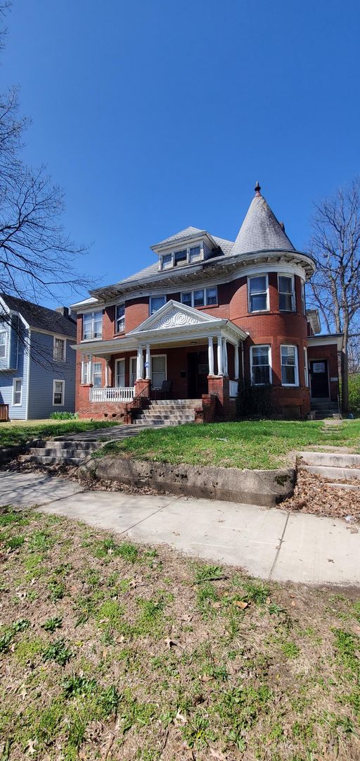 Terre Haute Apartment: 315 S 18th