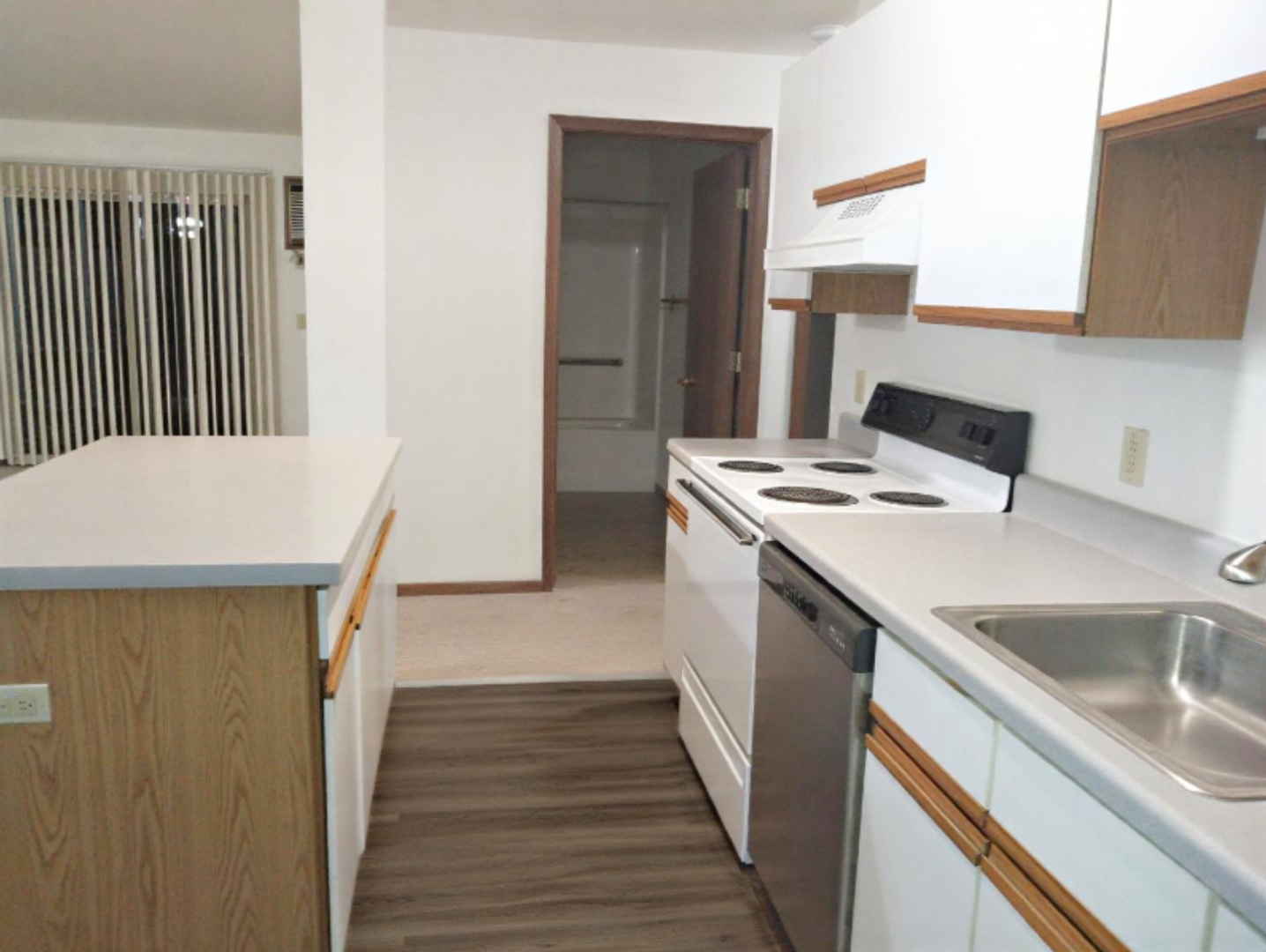 MONROE Apartment: 207 3RD Ave