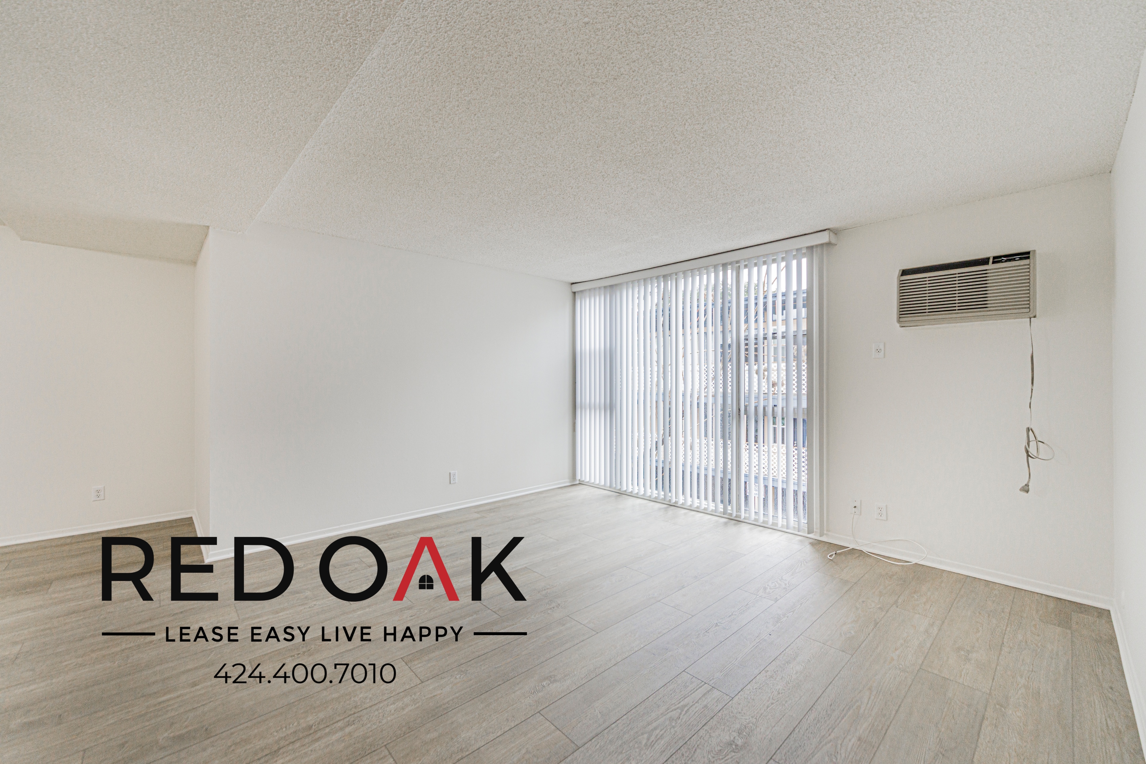 Montrose Condo: 2748 Montrose Ave