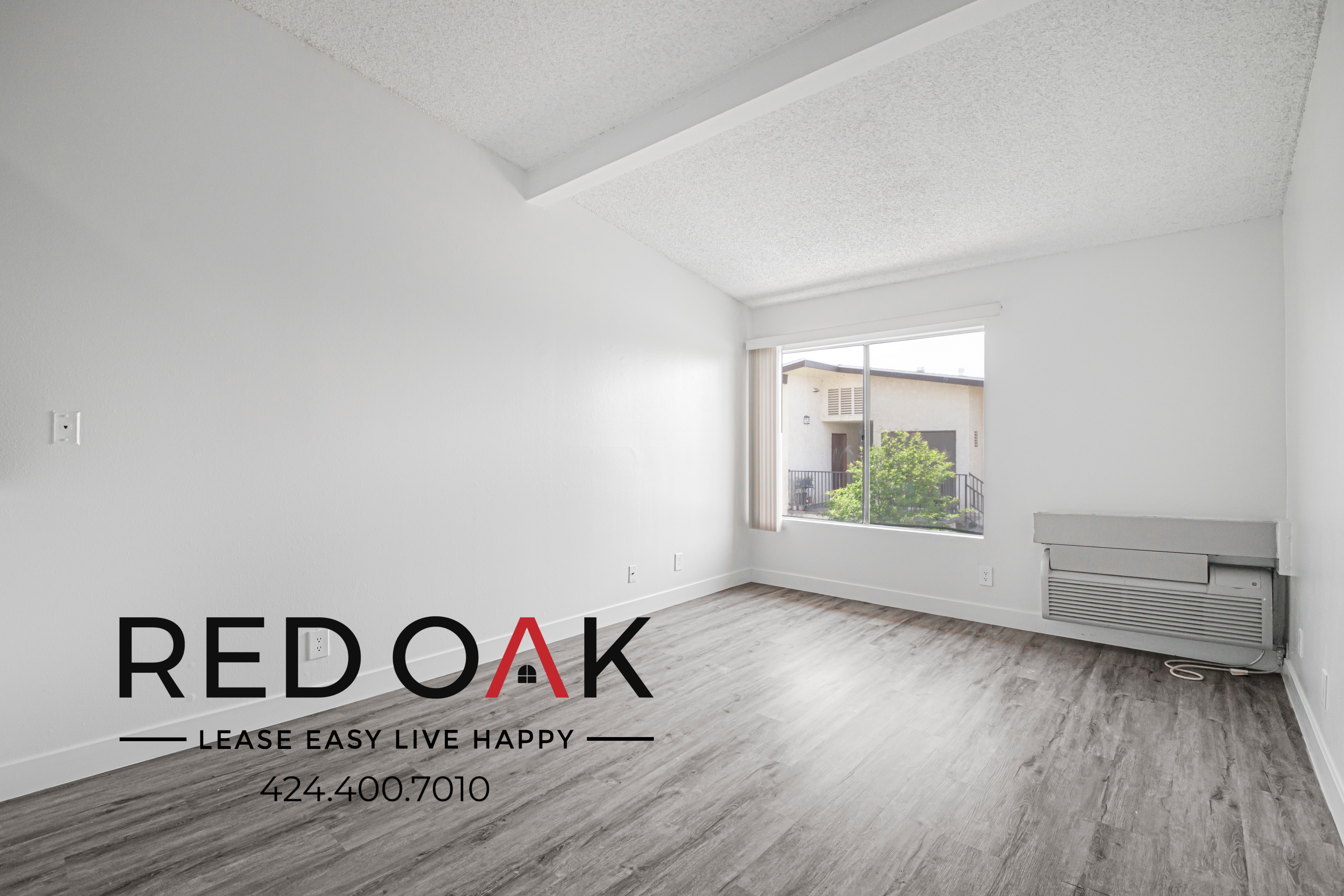 Hemet Condo: 201 S Columbia St