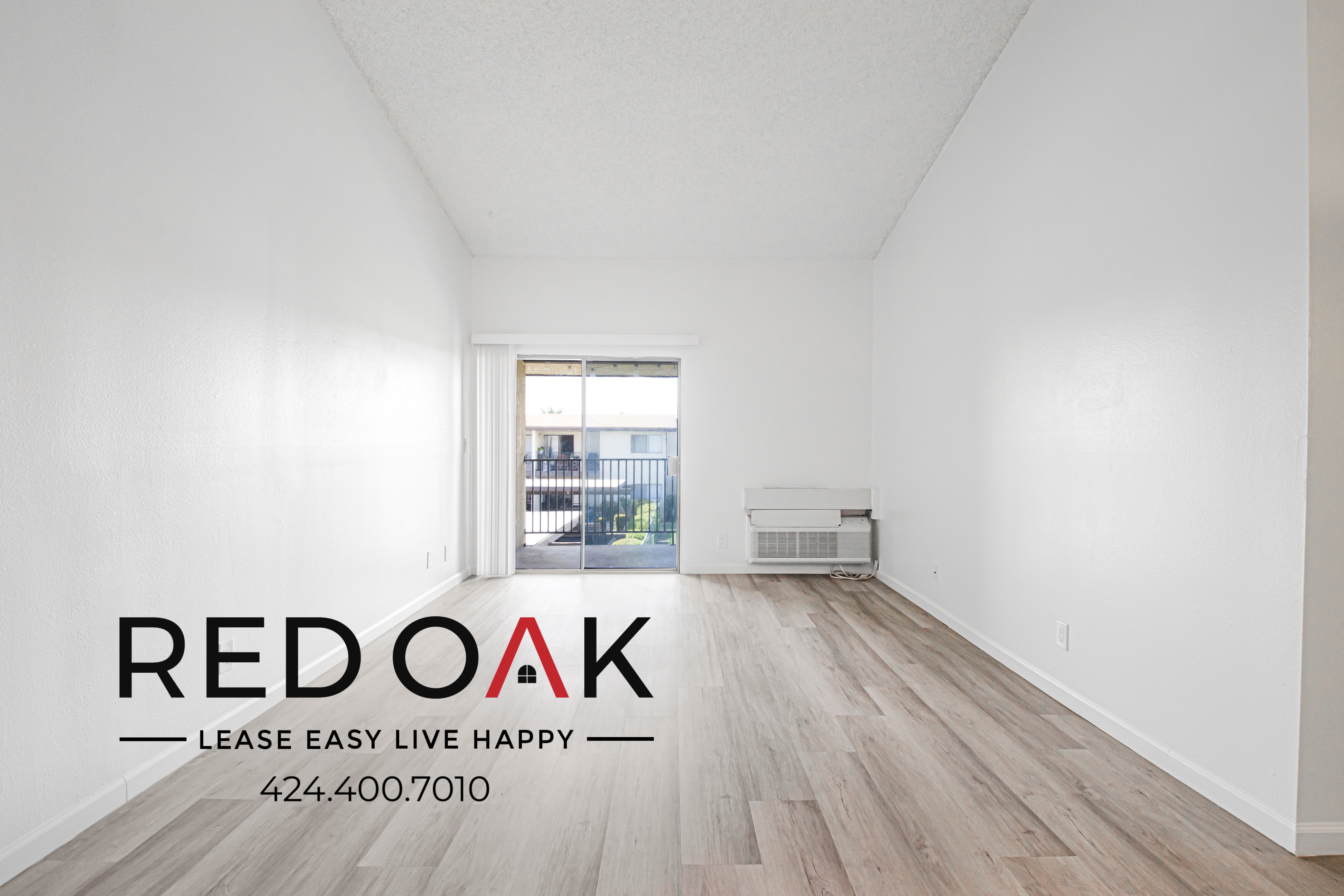 Hemet Condo: 201 S Columbia St