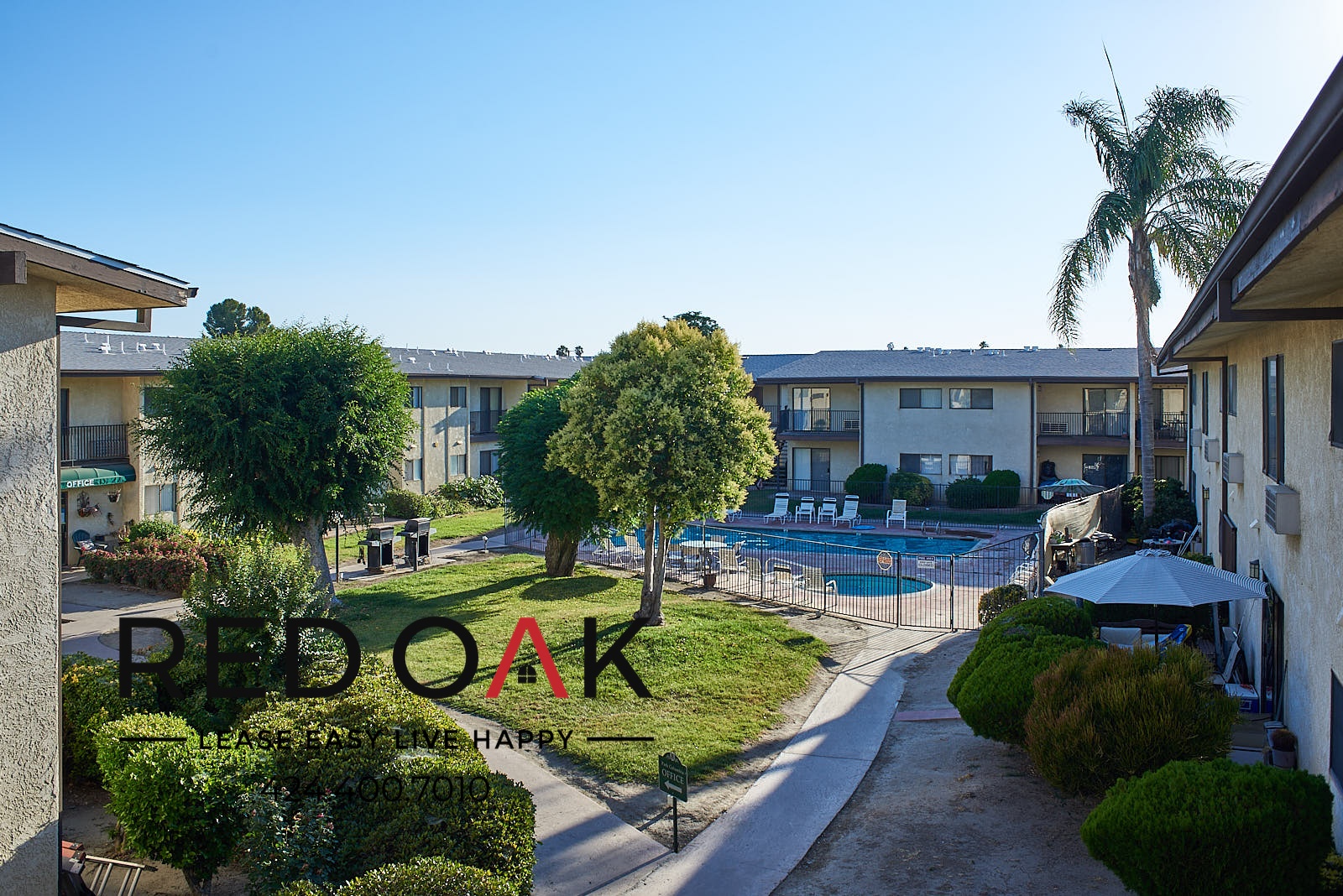 Hemet Condo: 201 S Columbia St