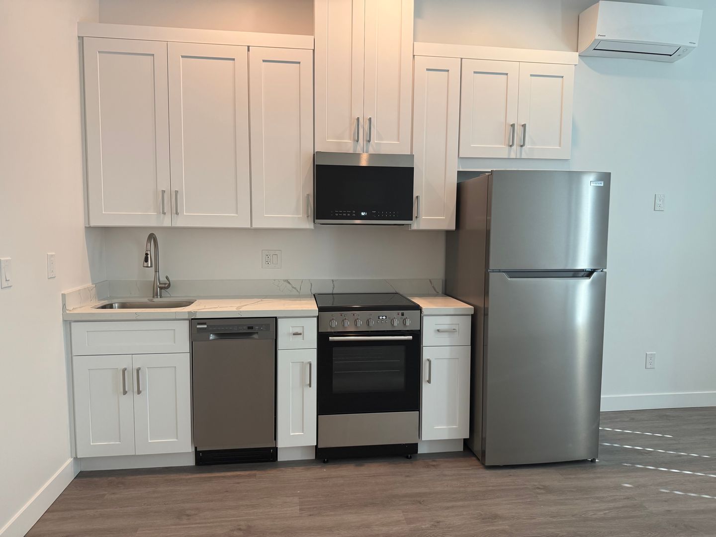 Mesa Condo: 455 W Holmes Ave