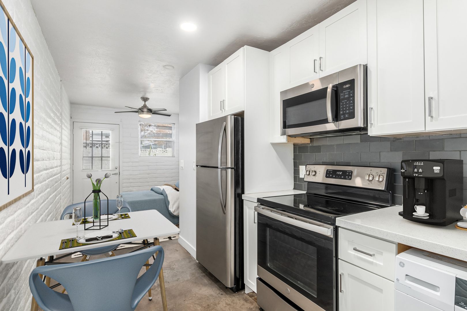 Phoenix Condo: 328 E. Willetta Street