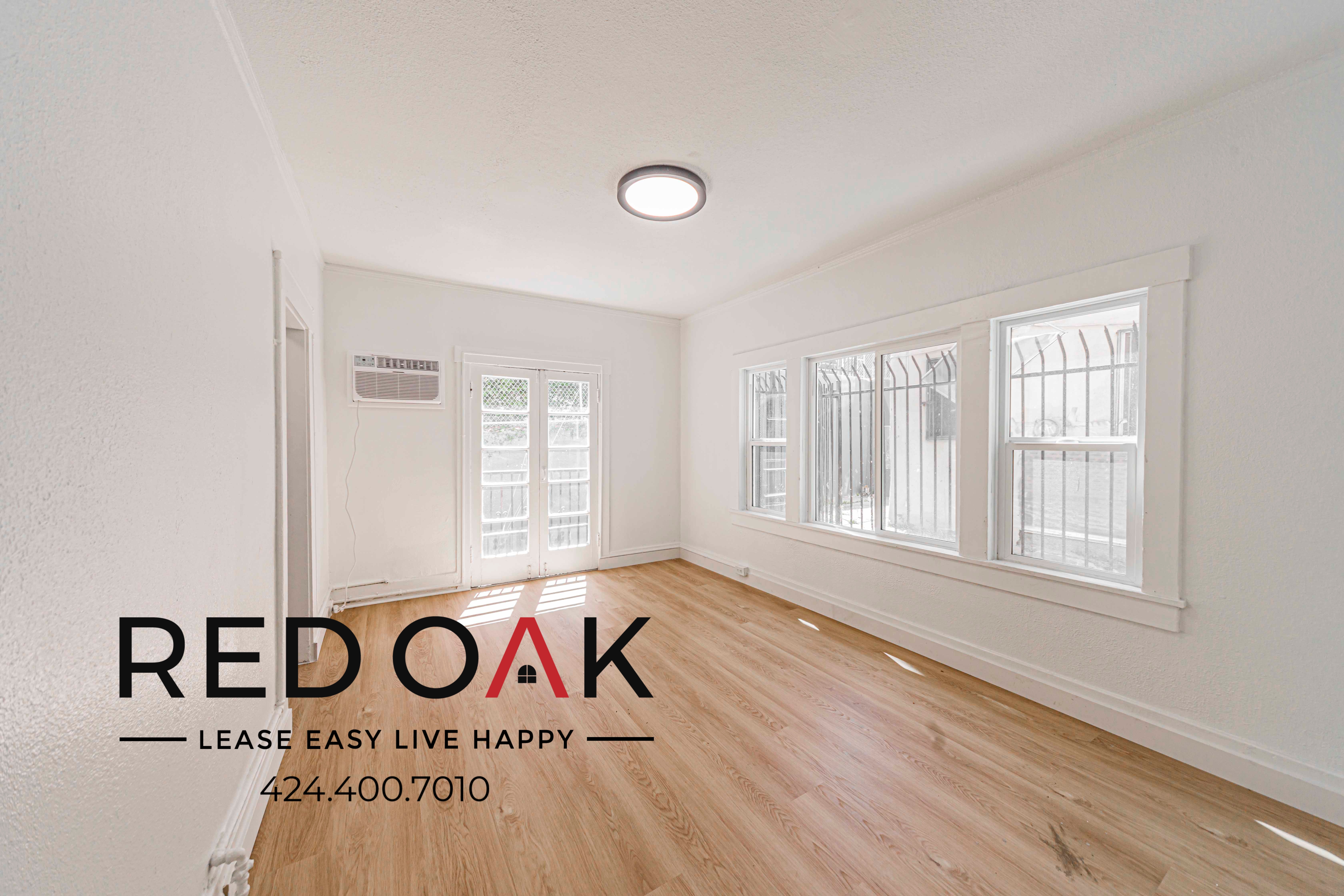 Los Angeles Apartment: 816 S Park View St