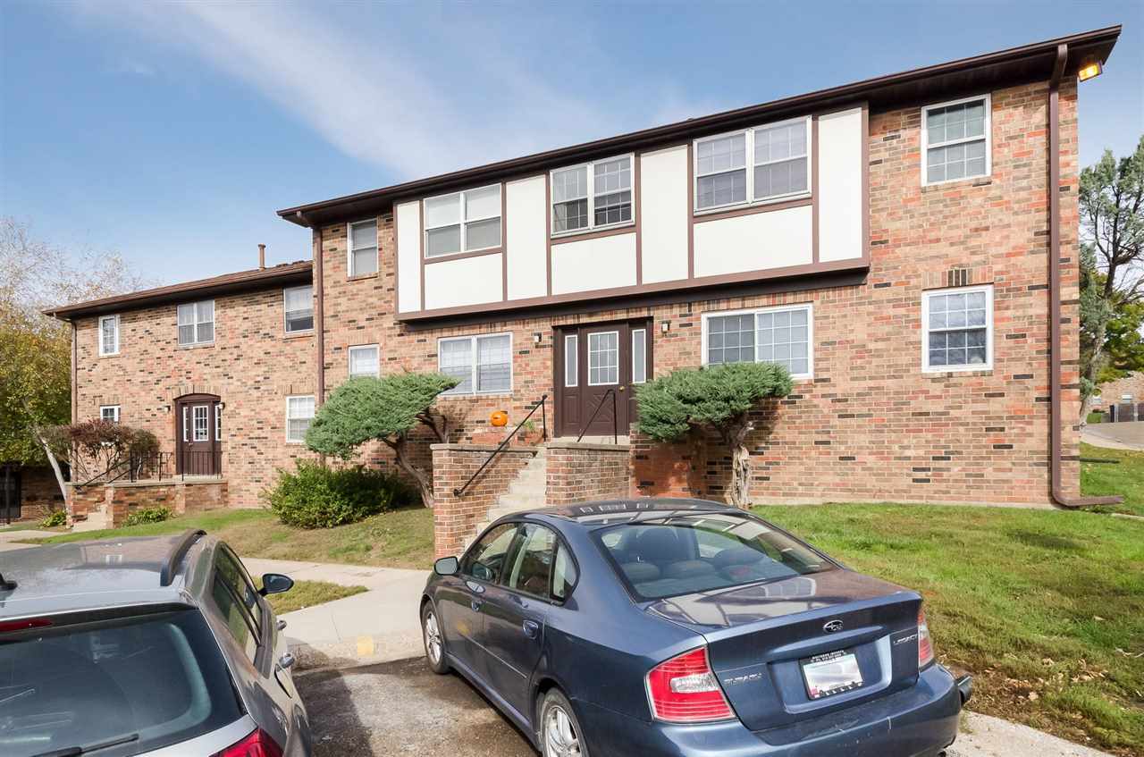 Coralville Condo: 1408 21st Avenue Place
