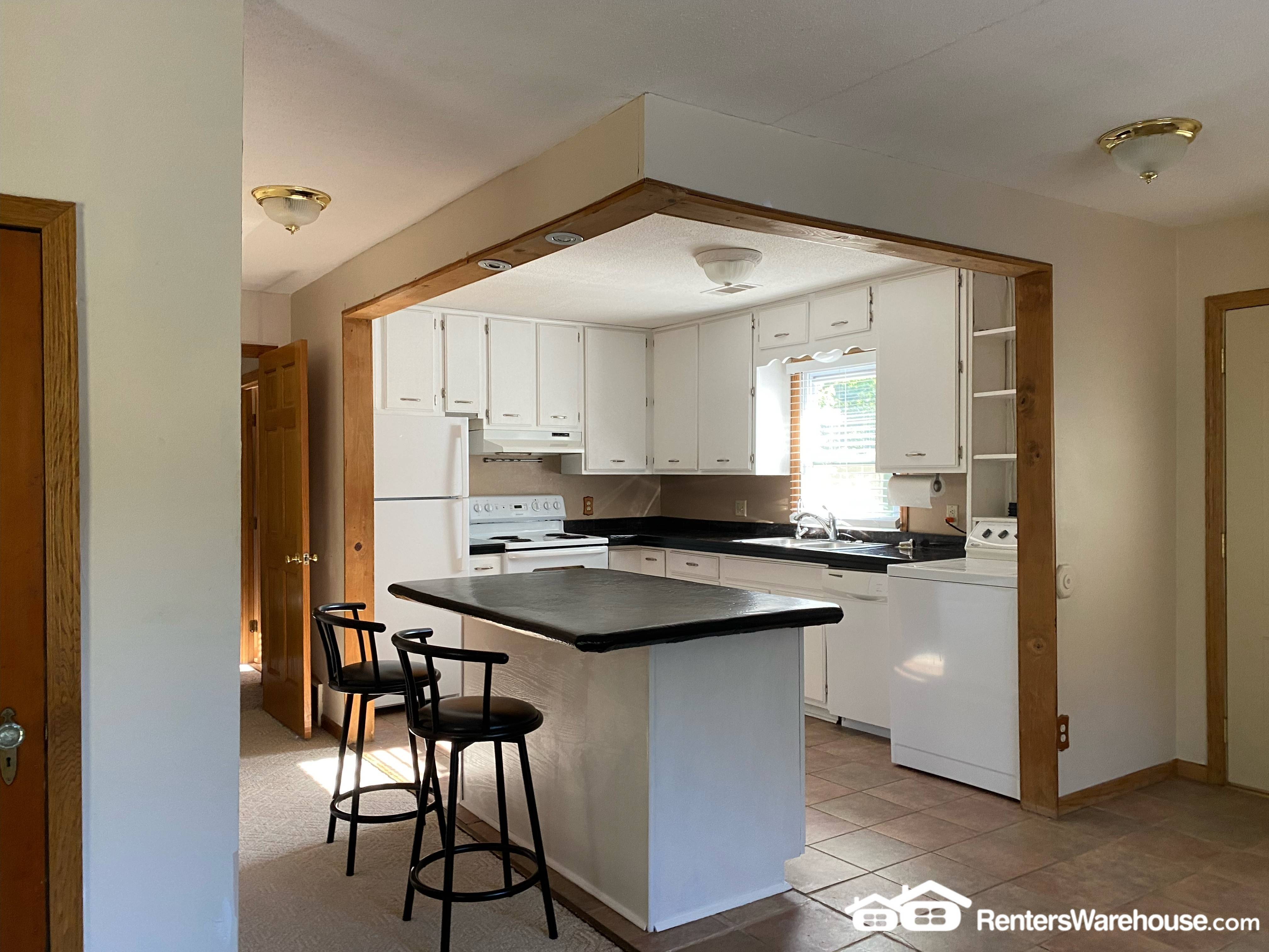 River Falls House: 154 Liberty Road