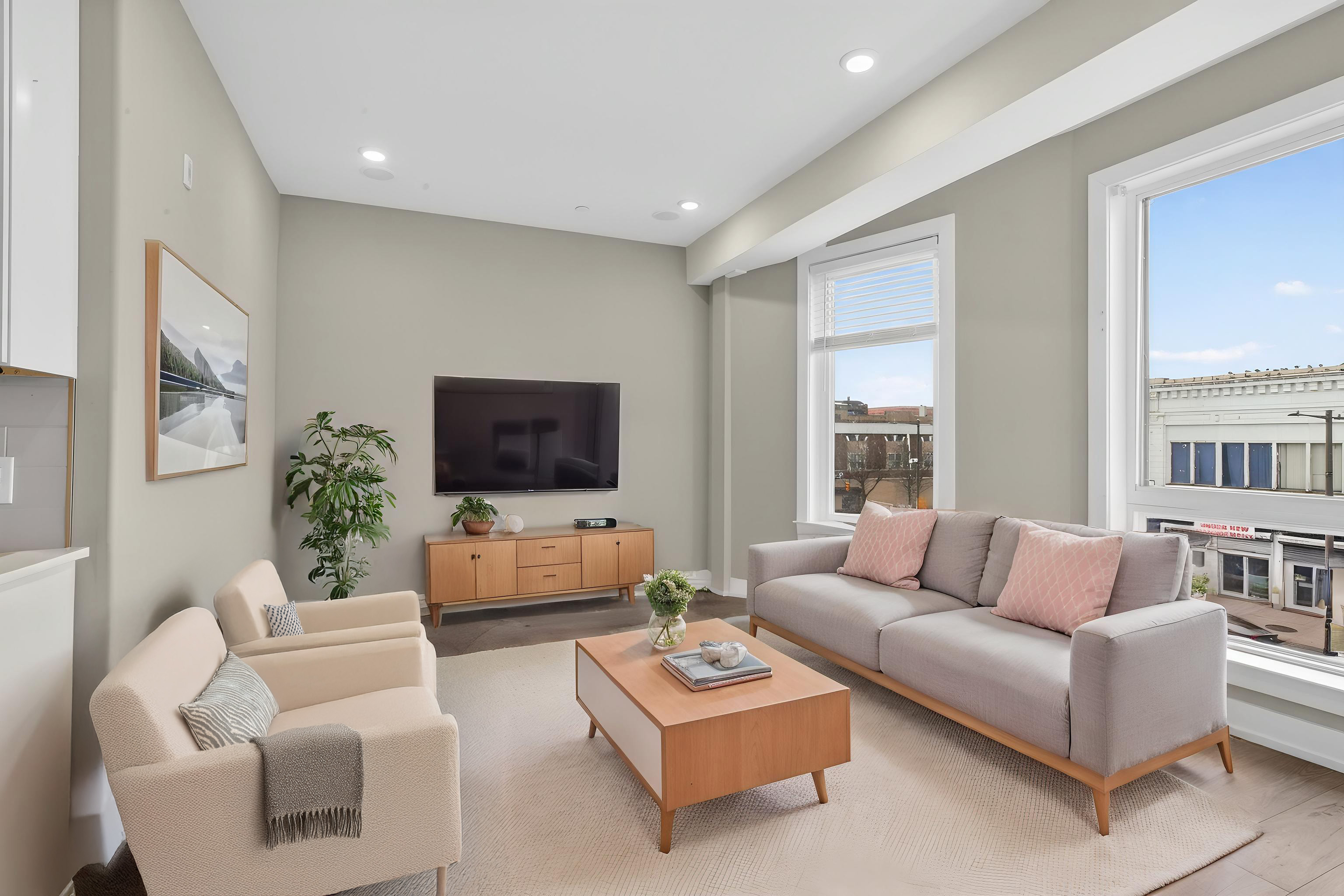 Philadelphia Apartment: 2209 N Broad St