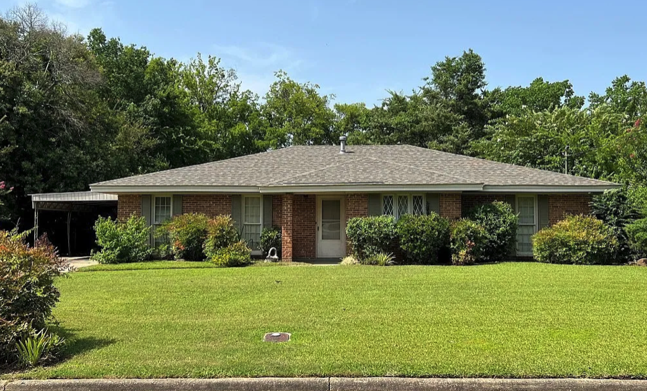 Montgomery House: 4409 McCampbell Dr. Montgomery