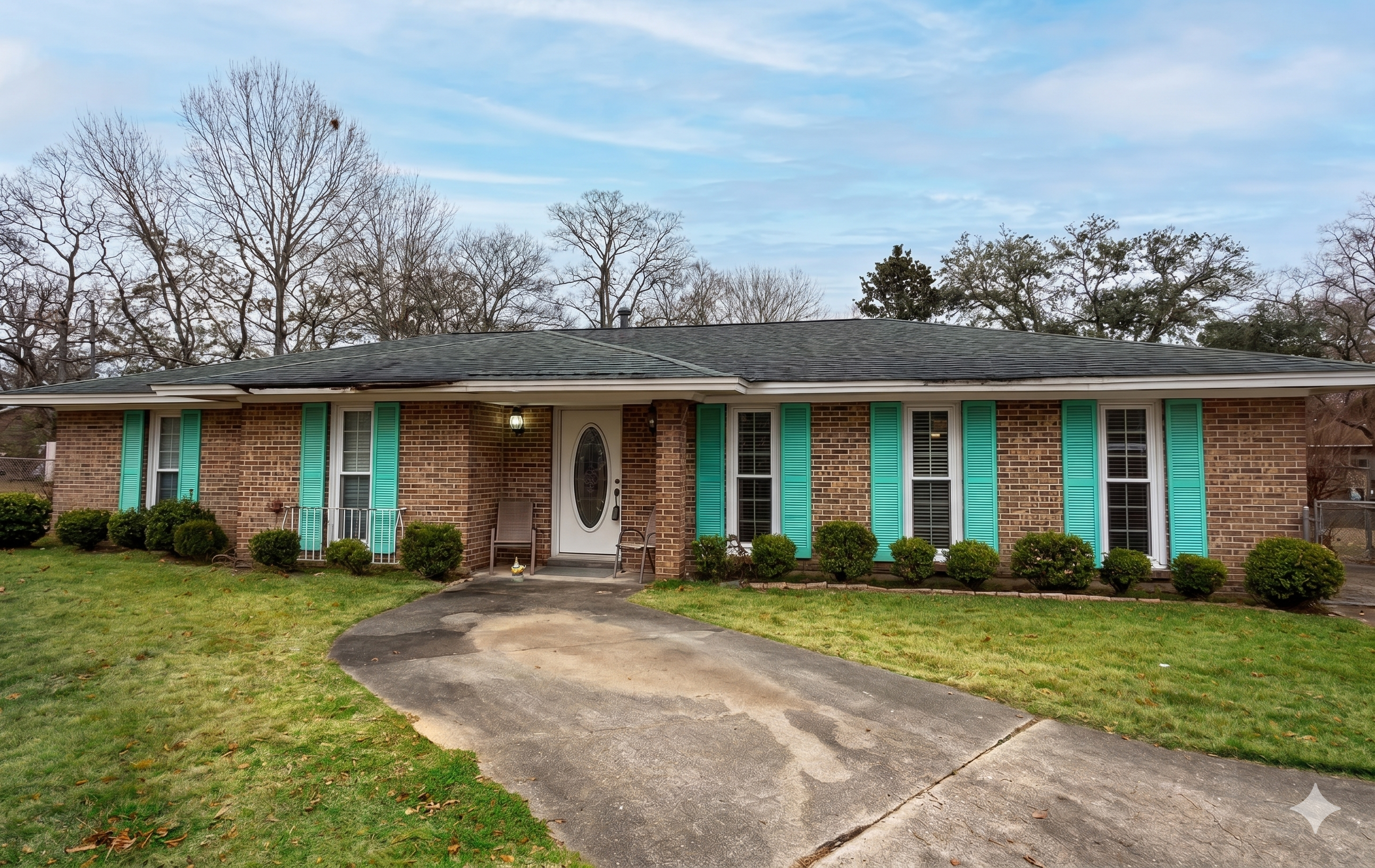 Montgomery House: 4748 Rainbow Curv. Montgomery