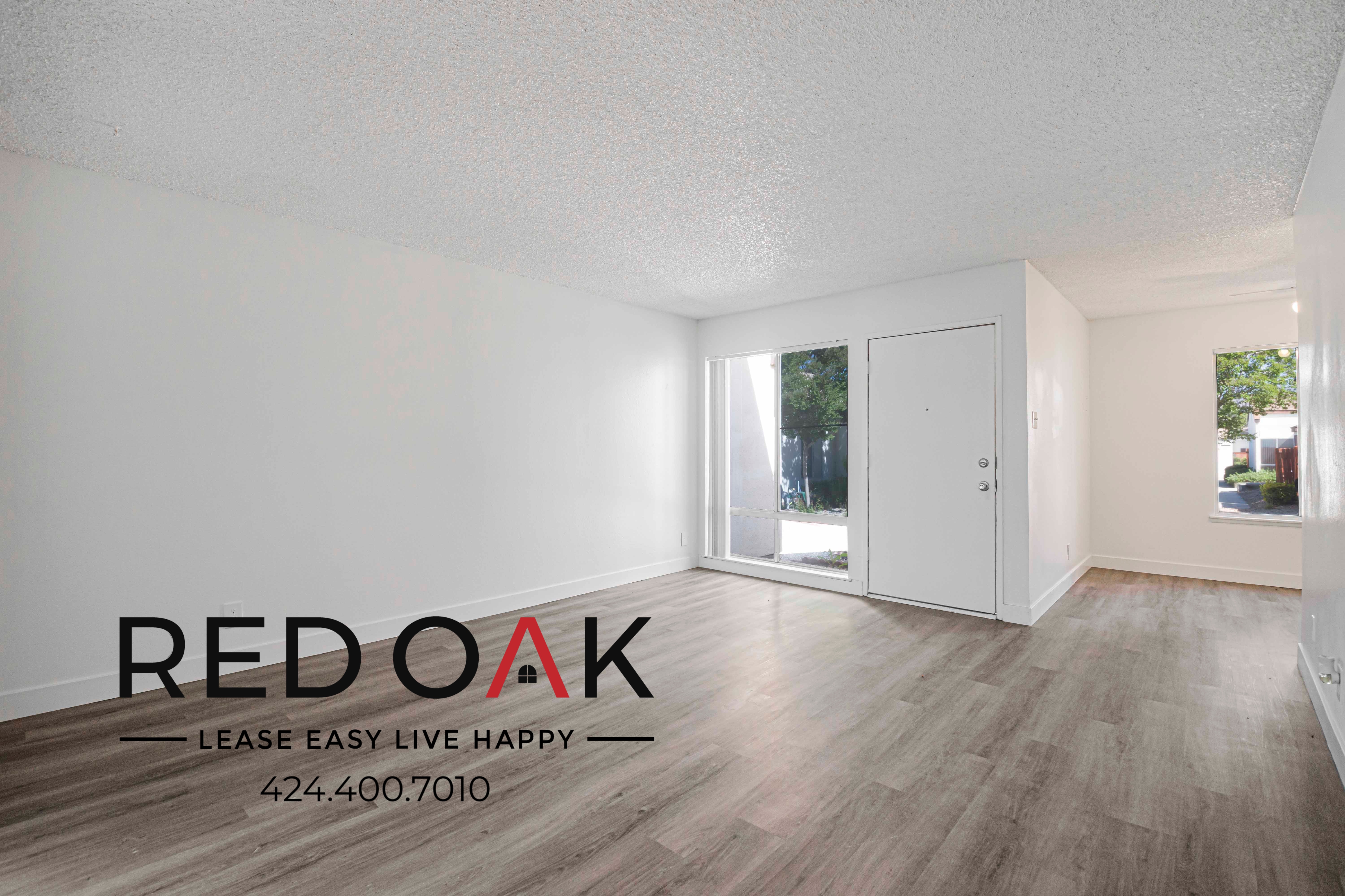 Hemet Condo: 550 N Santa Fe St