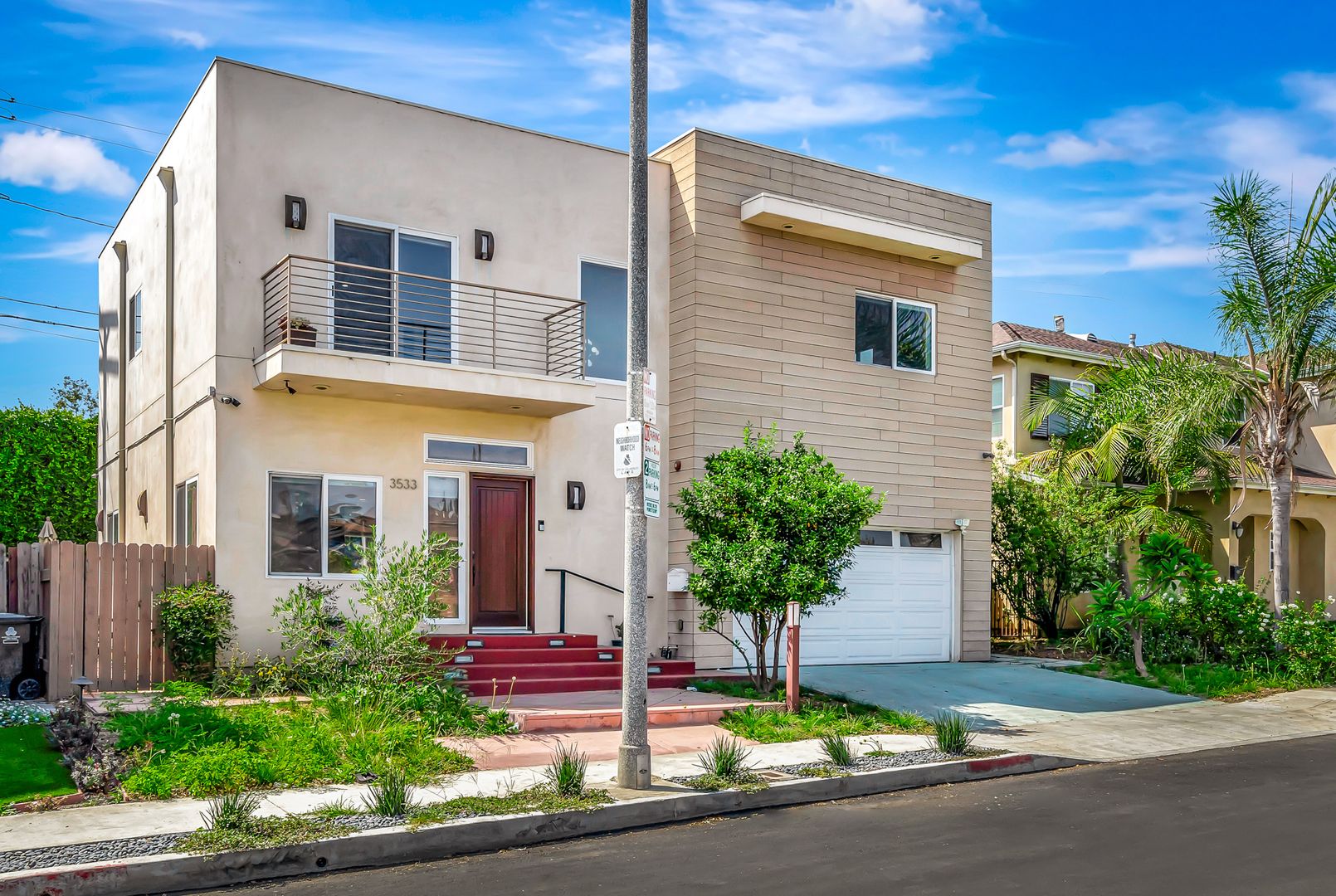 Los Angeles House: 3533 Tuller Ave