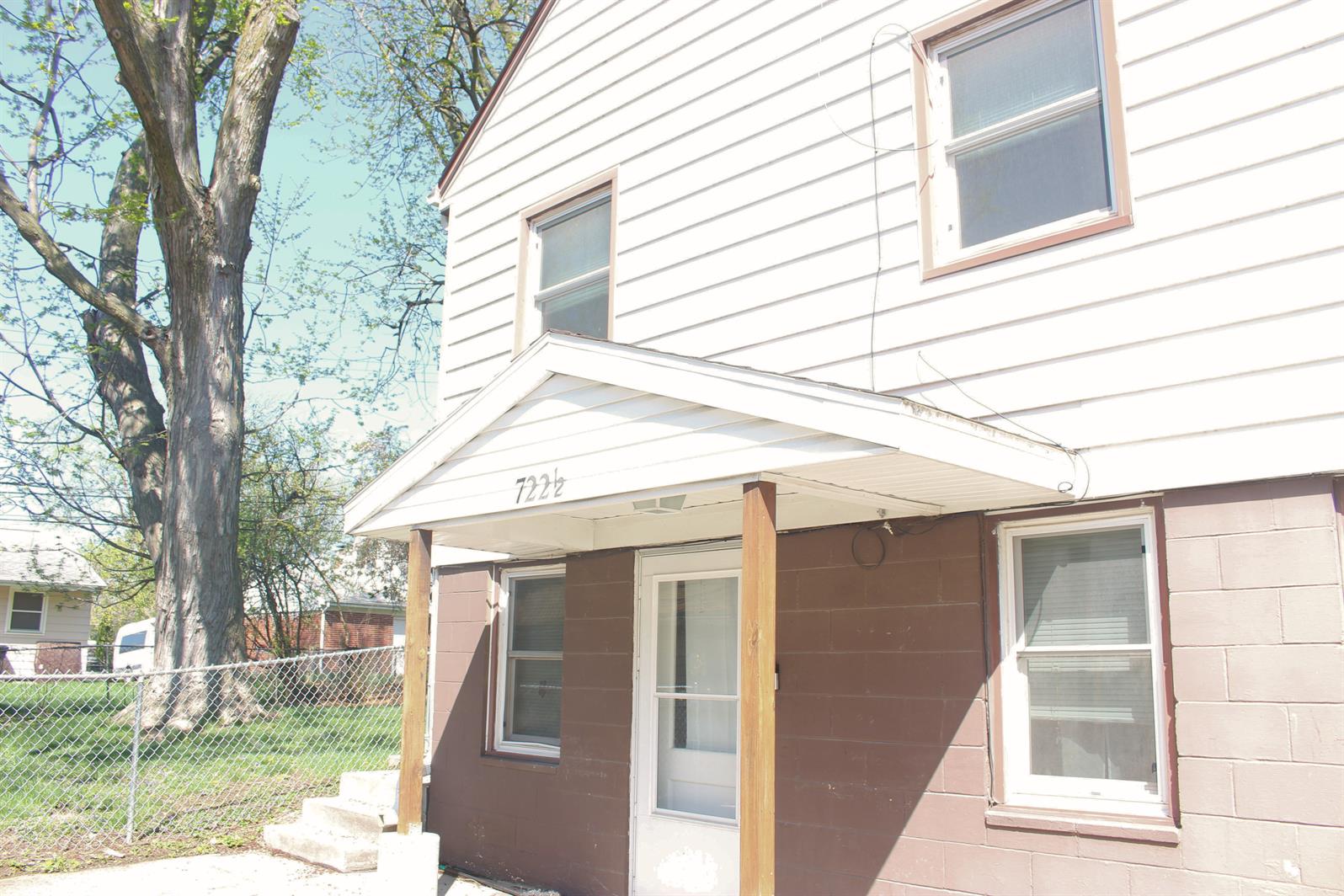 Coralville Condo: 722 1/2 13th Ave