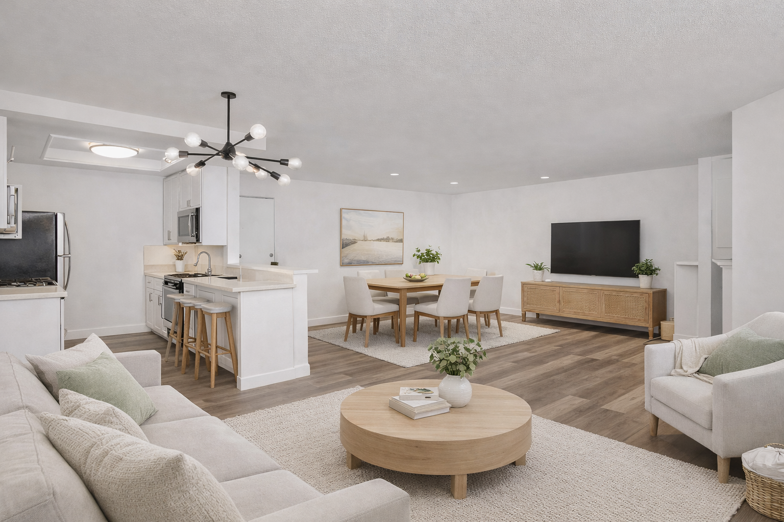 Los Angeles Apartment: 7705 Hampton Ave