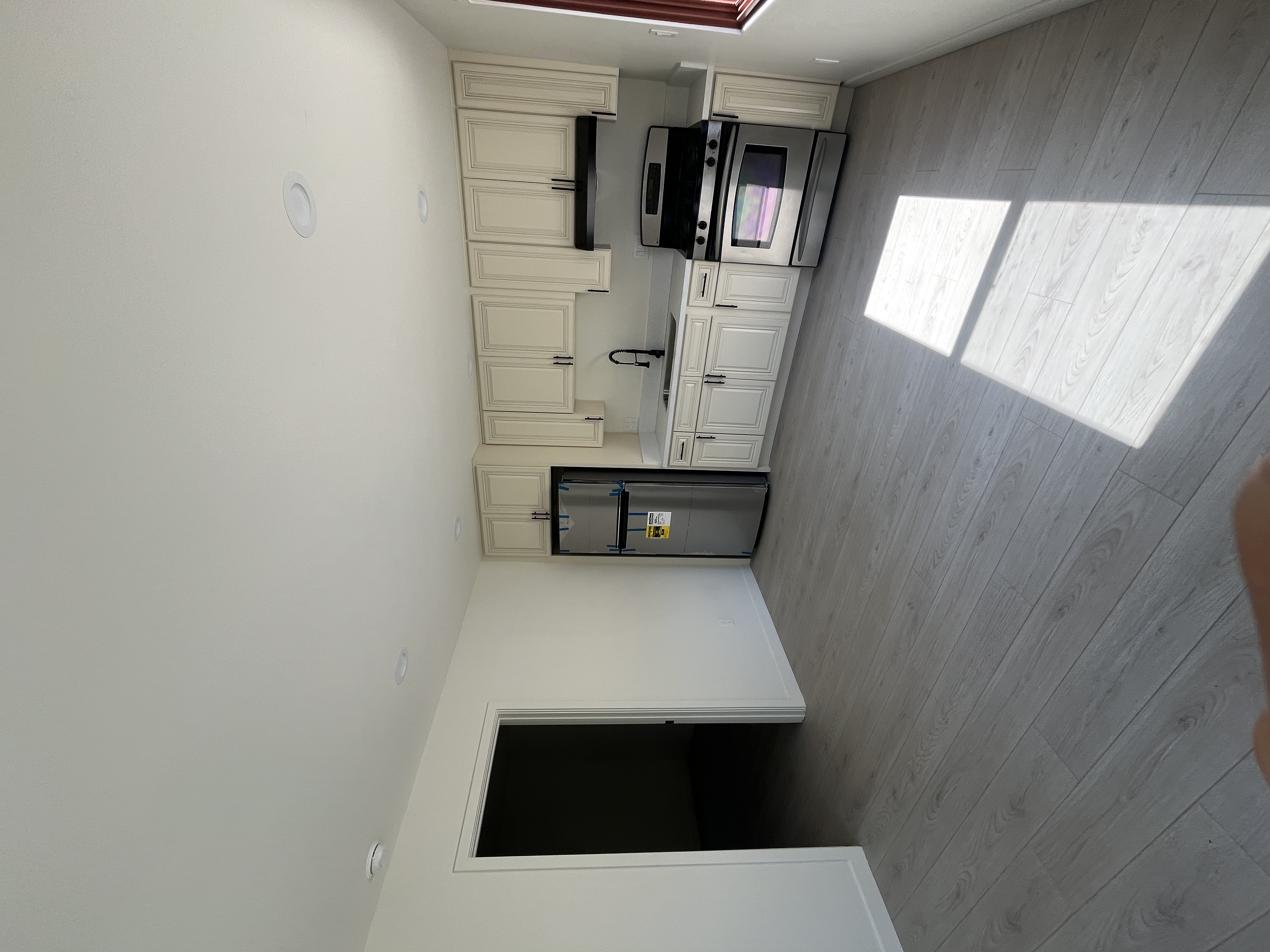 Van Nuys House: 14629 Haynes St.