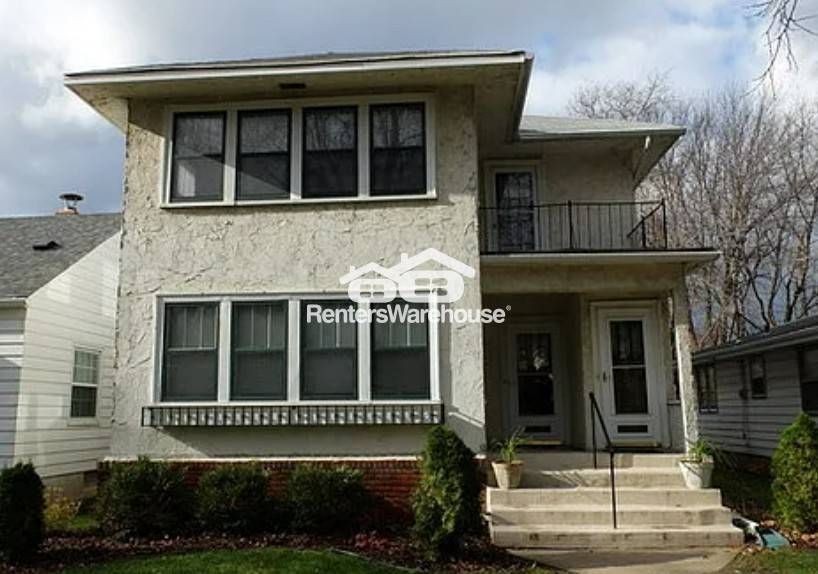 Minneapolis Townhome: 2354 Benjamin St NE