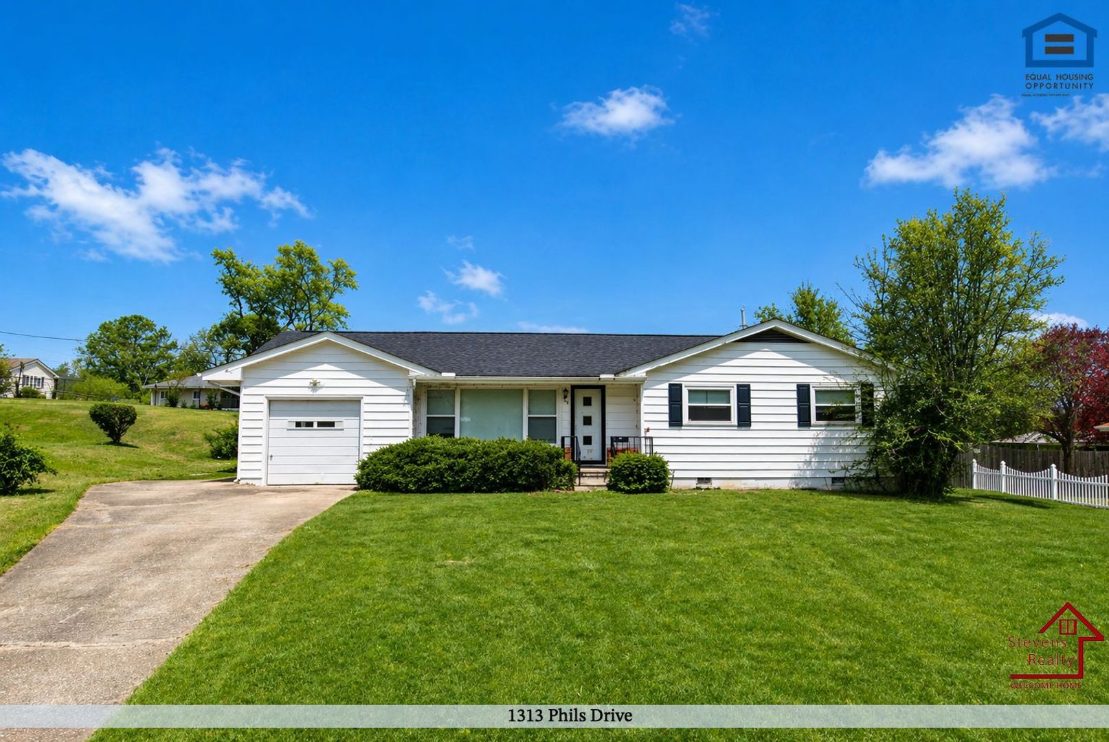 Chattanooga House: 1313 Phils Dr