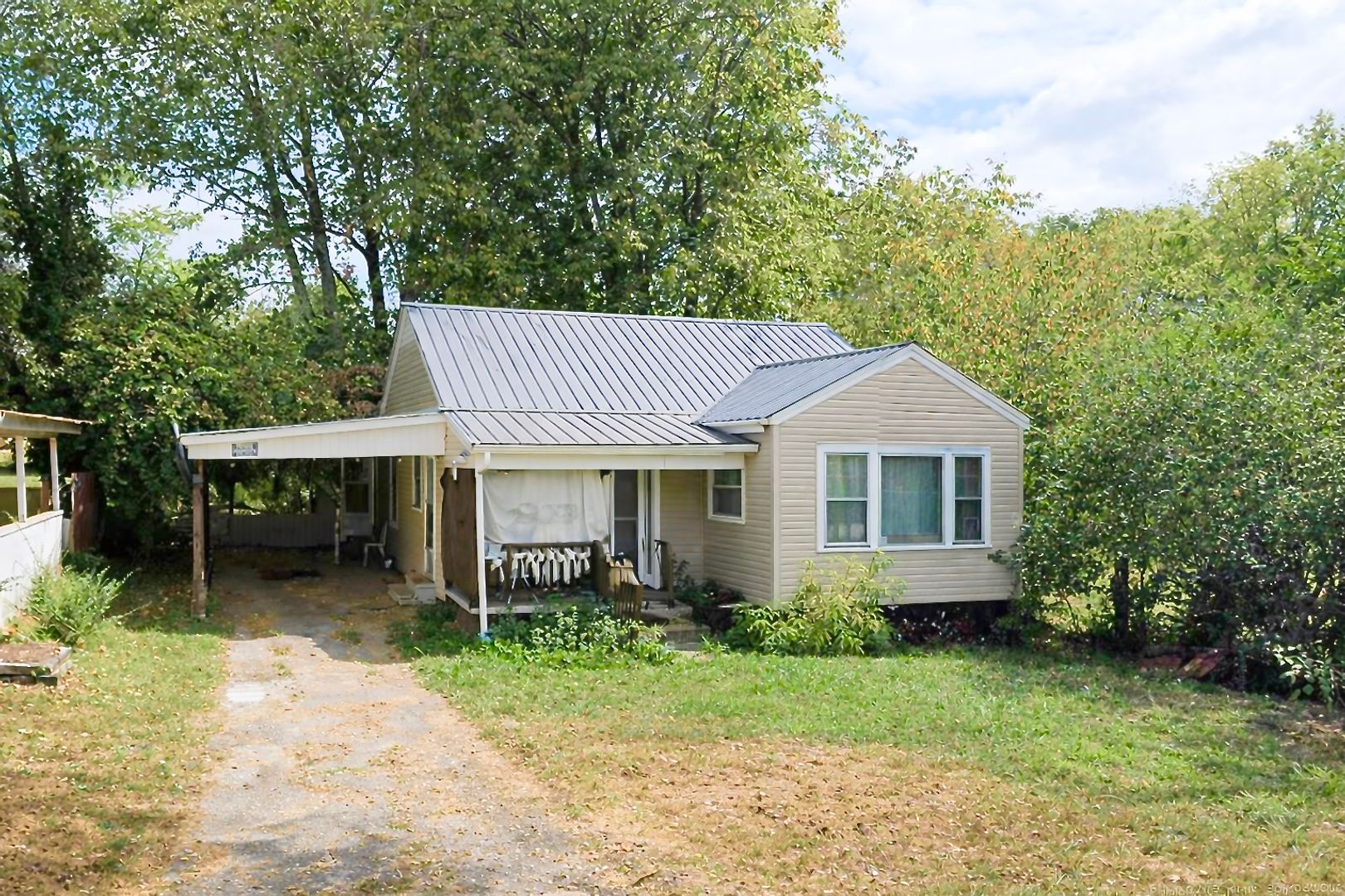 Cookeville House: 158 Carr Ave