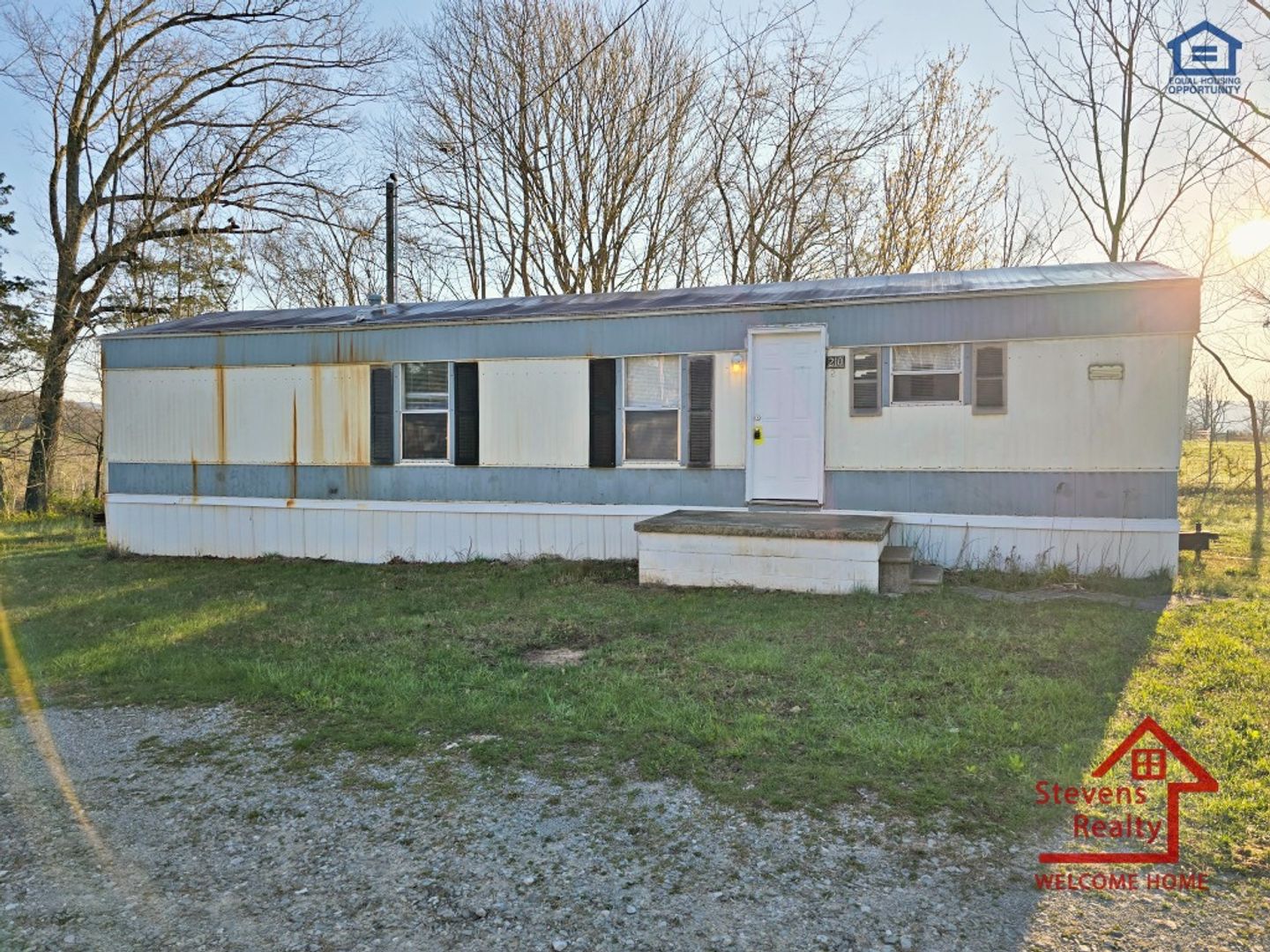 Sparta House: 210 Holly Berry Ln