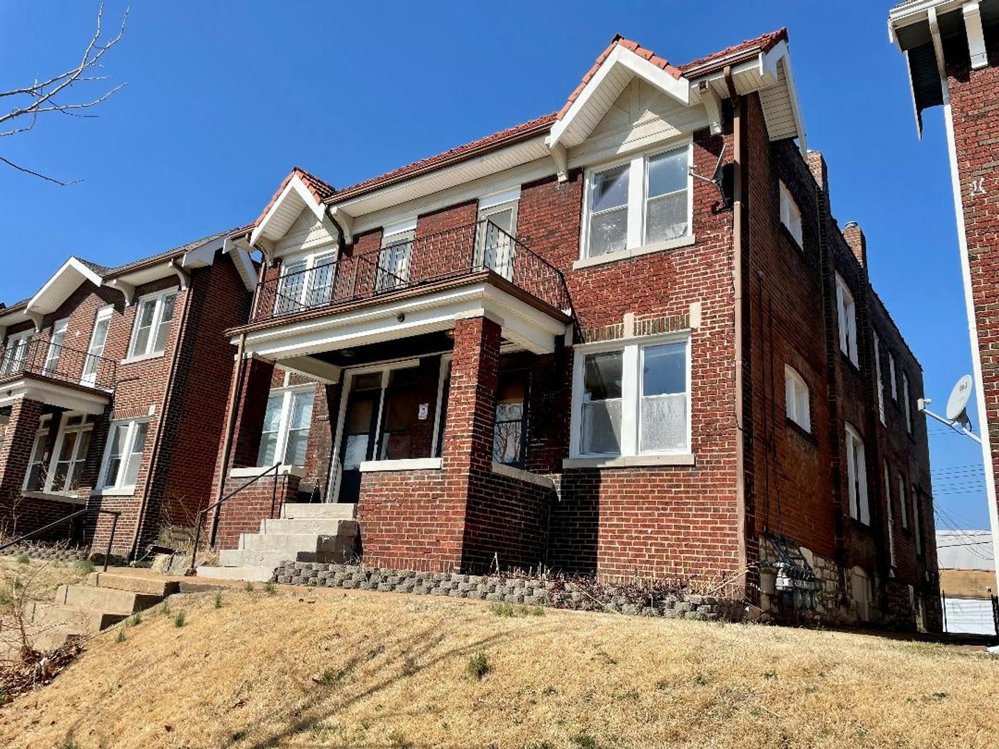 St. Louis Condo: 2115 Maury Ave. 2nd Flr