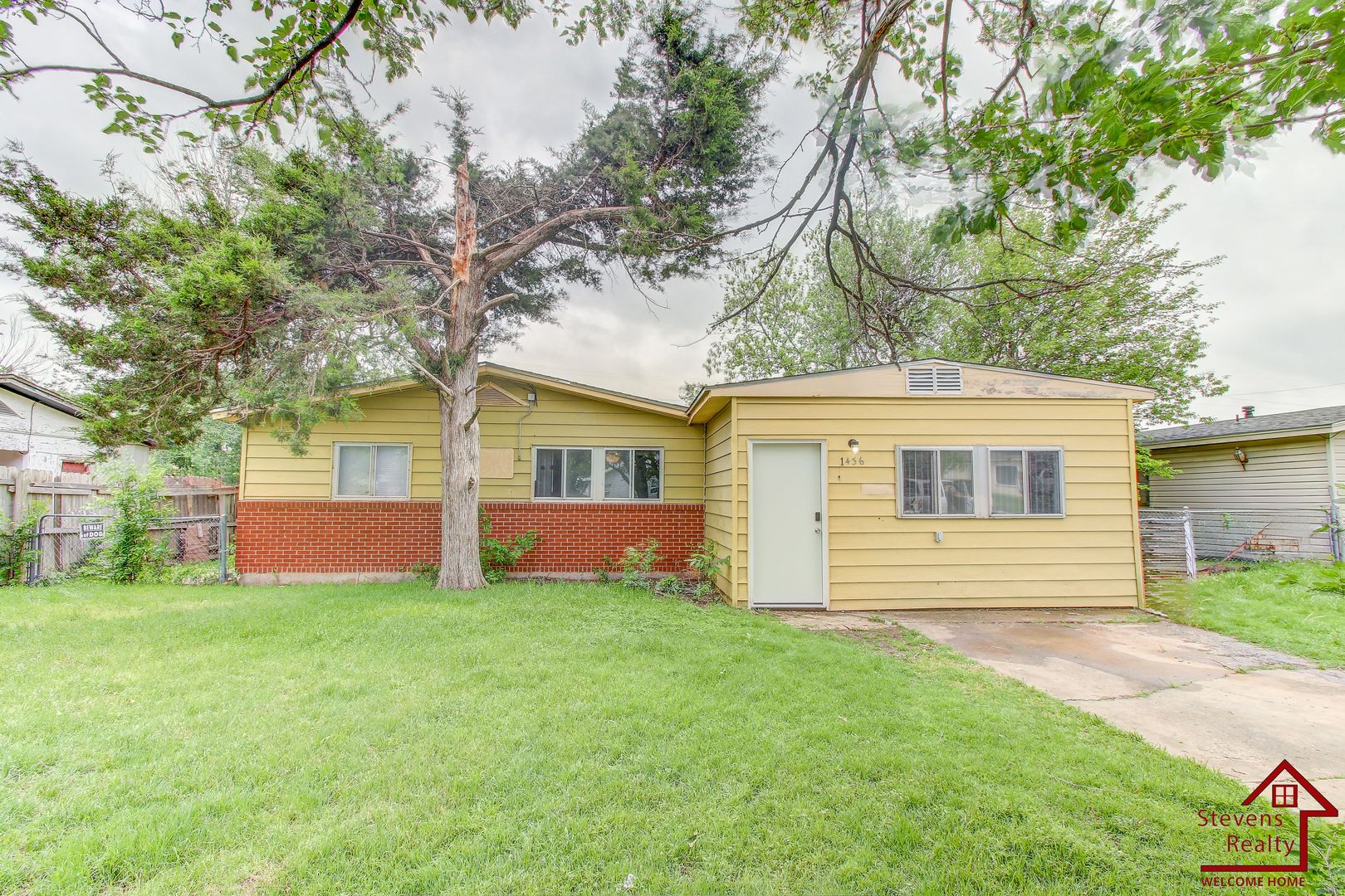 Lawton House: 1436 NW Ozmun Ave