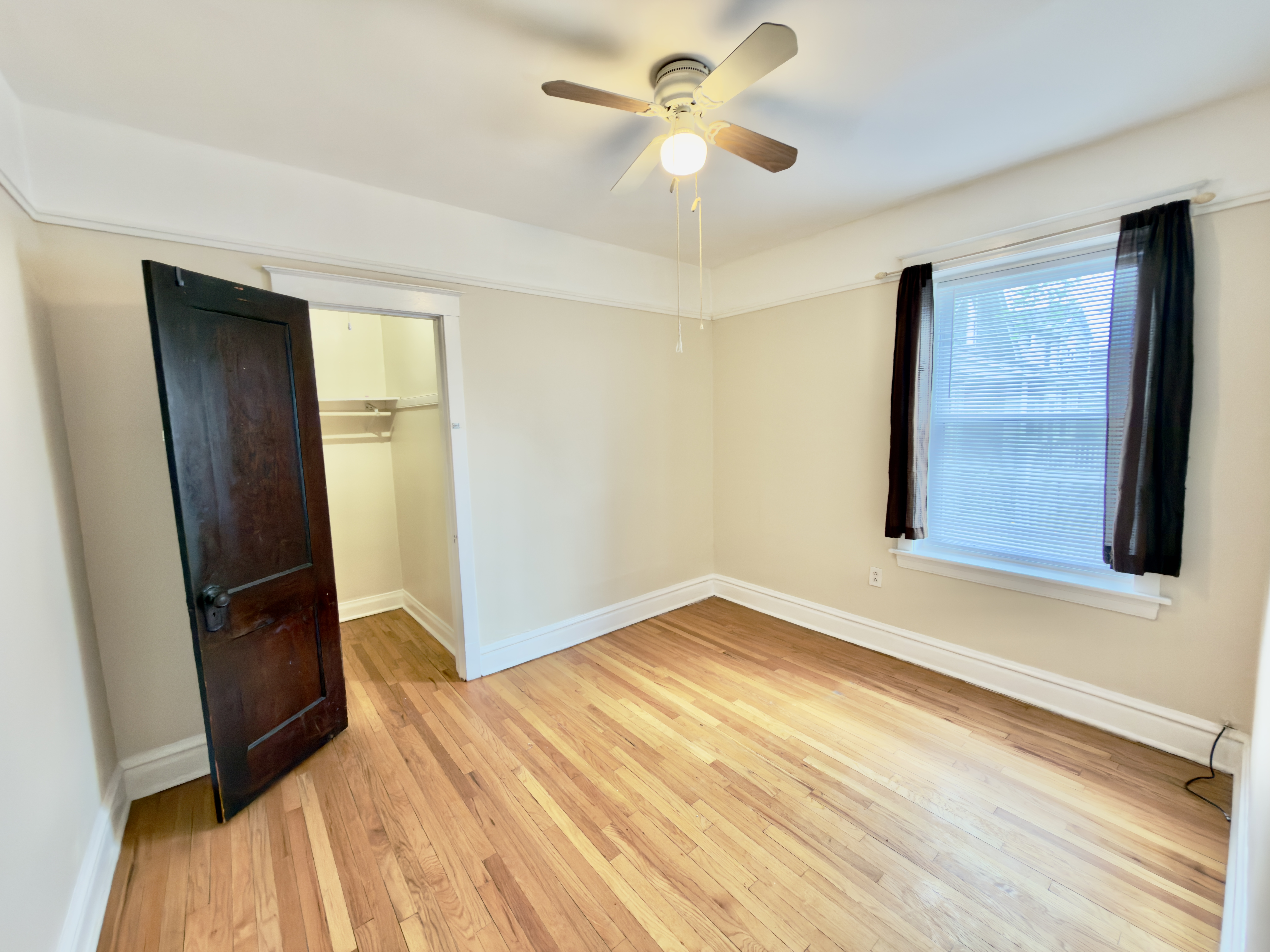 Chicago Condo: 3239 West Cullom Avenue