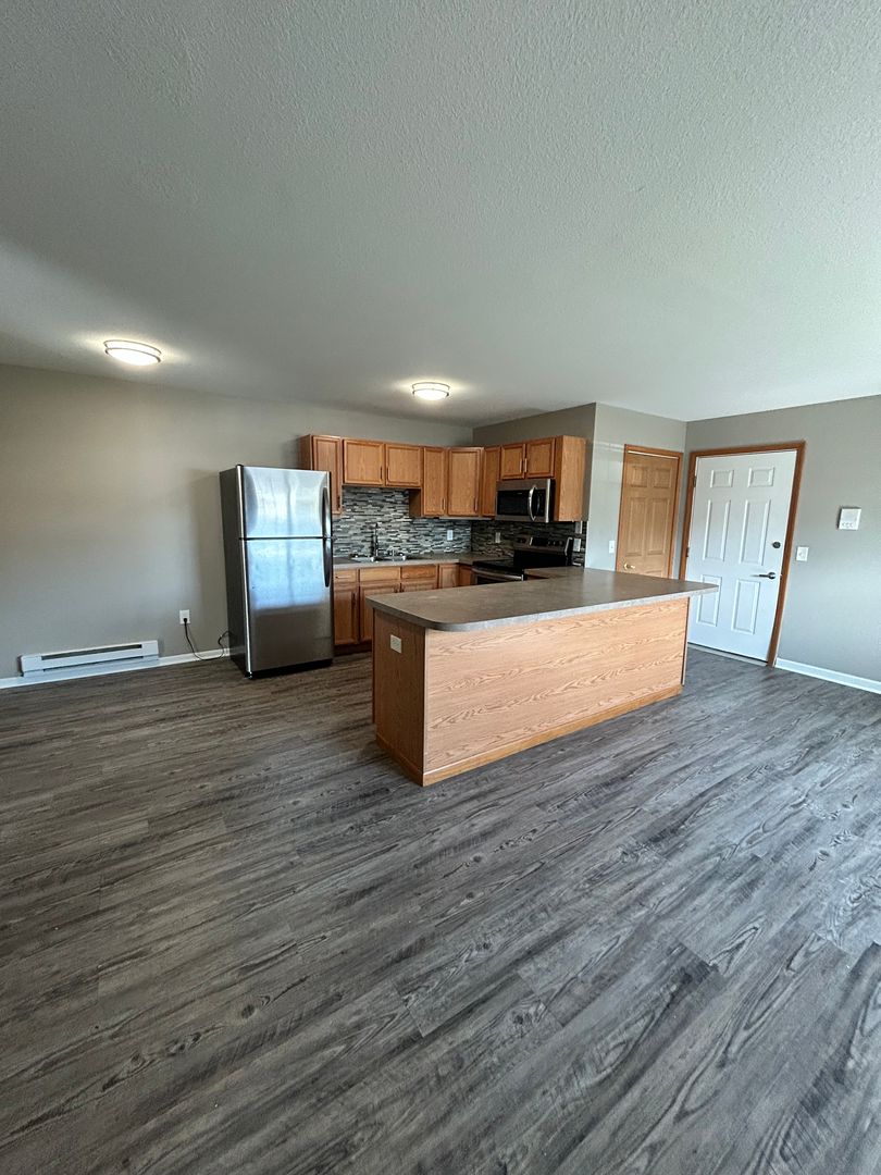 Toledo Apartment: 4111 Harvest Ln