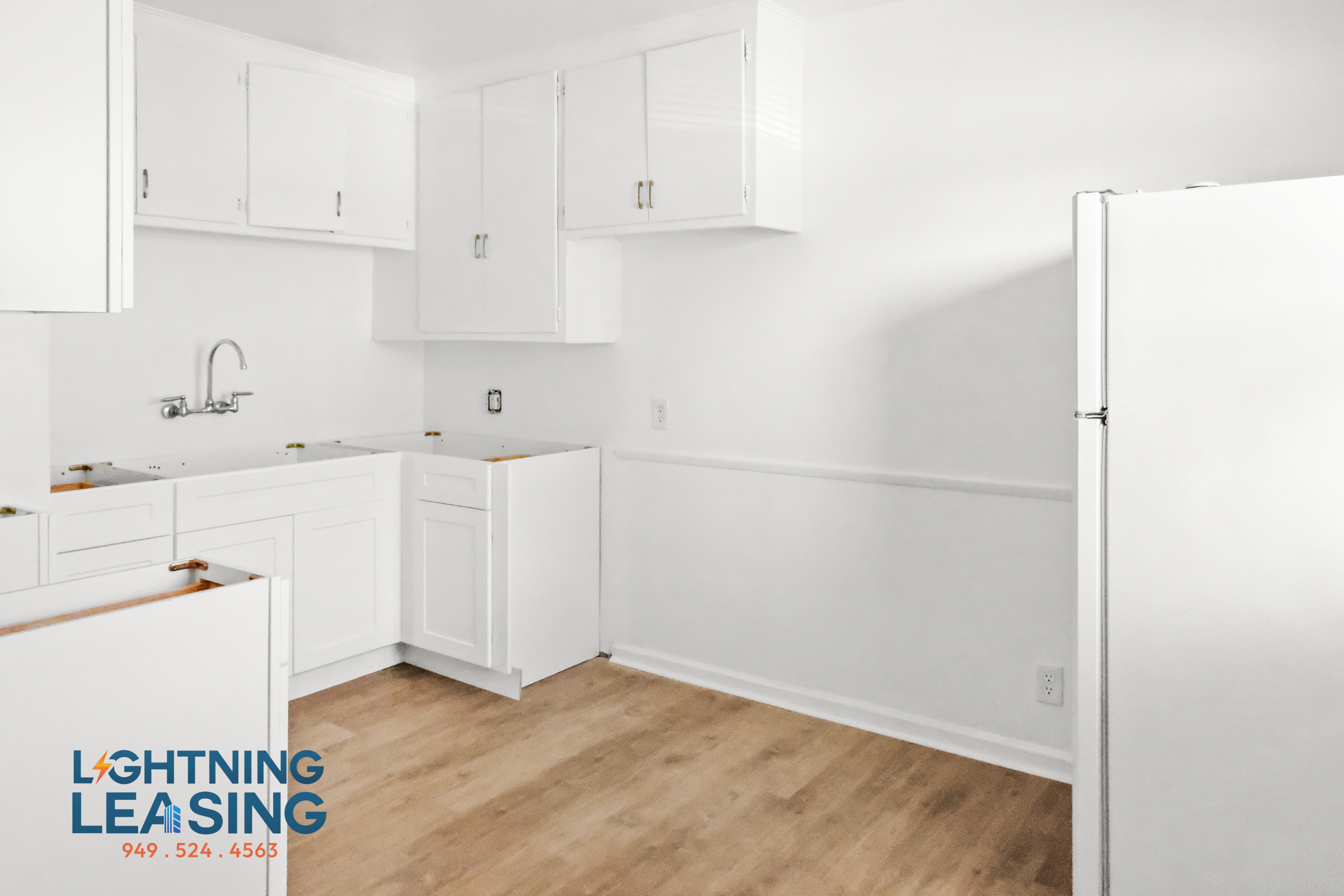 Los Angeles Condo: 12805 Vanowen St