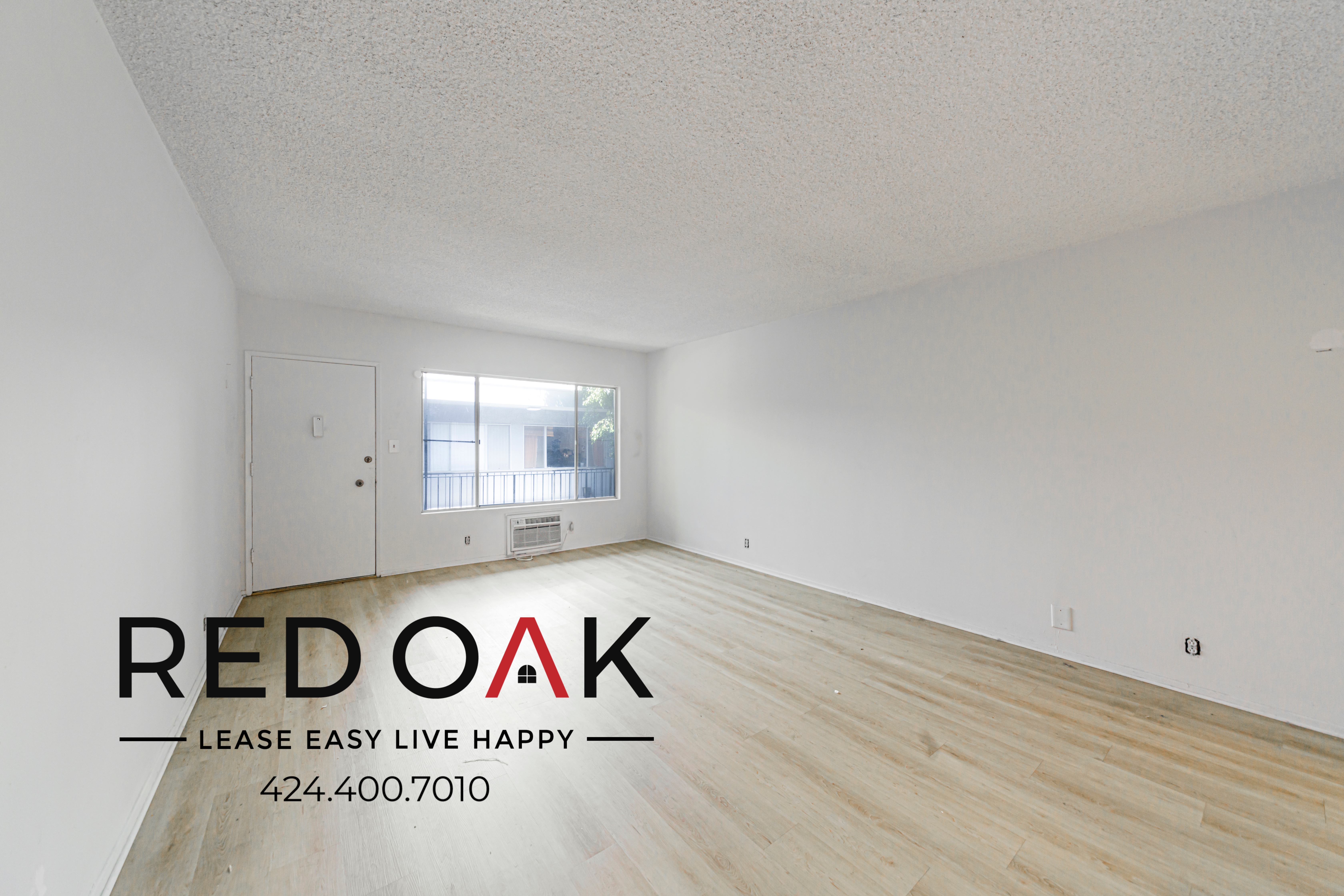 Los Angeles Apartment: 7071 Hawthorn Ave