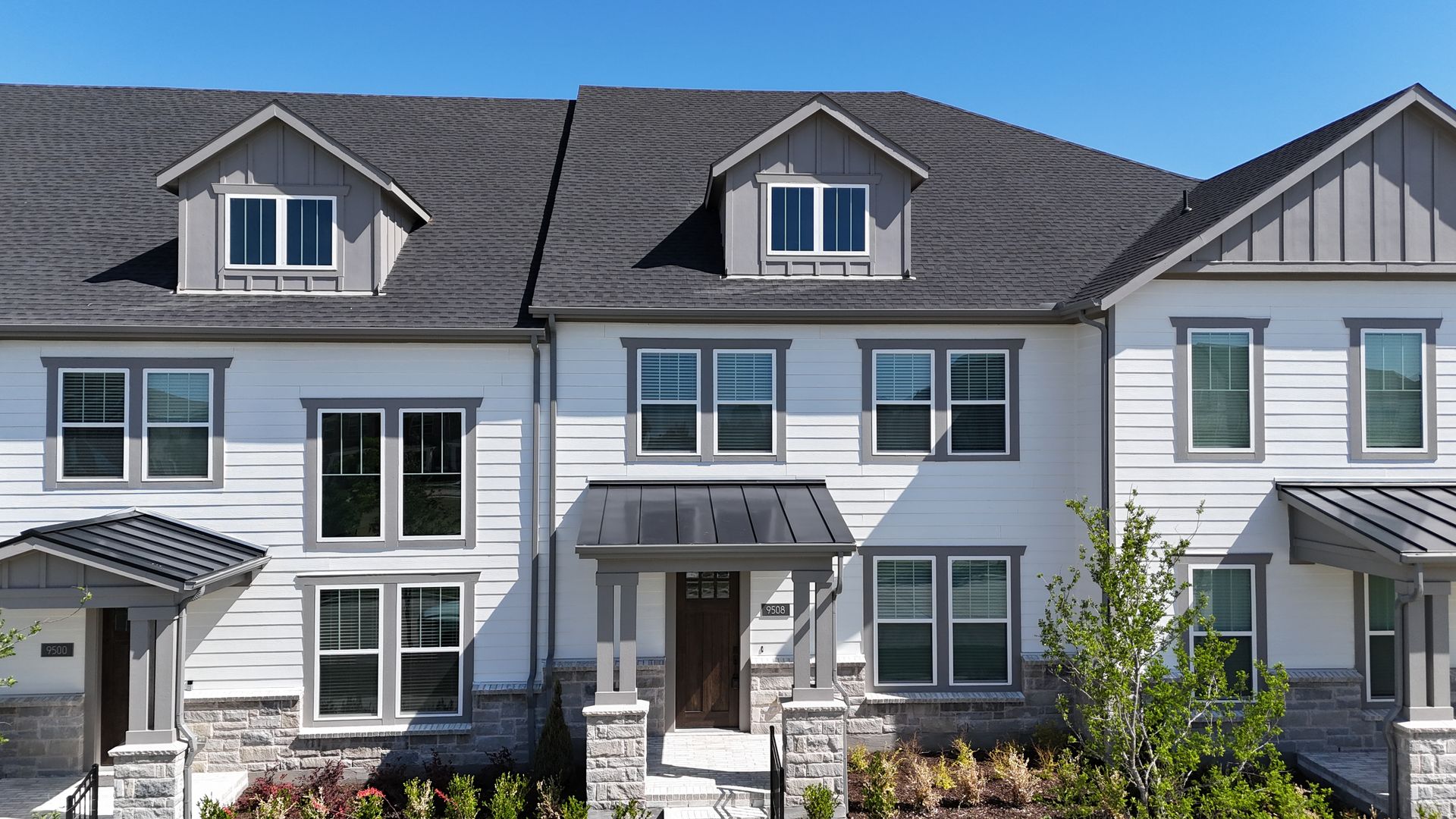 Frisco House: 9508 Espalier St