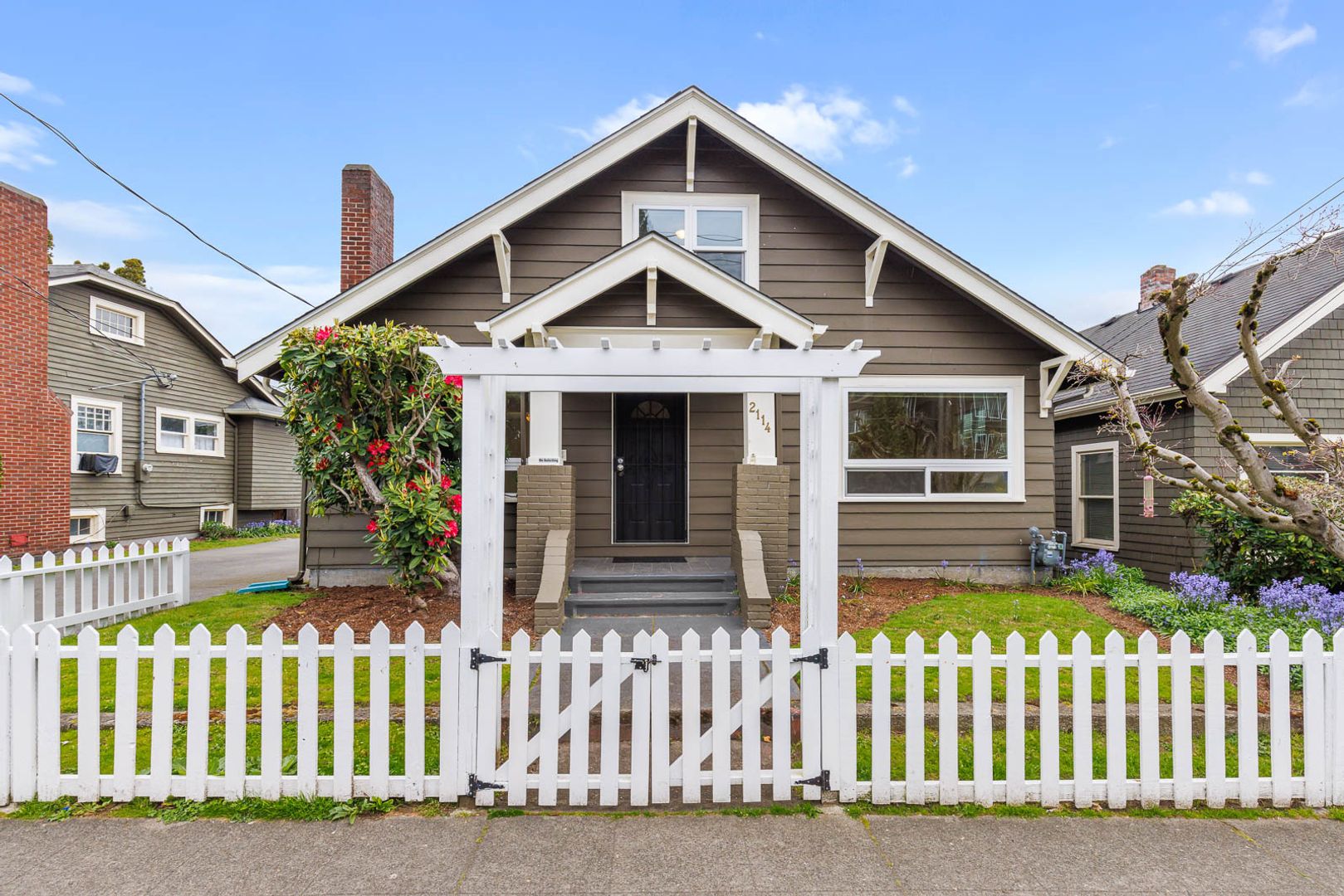 Seattle House: 2114 Dexter Ave N
