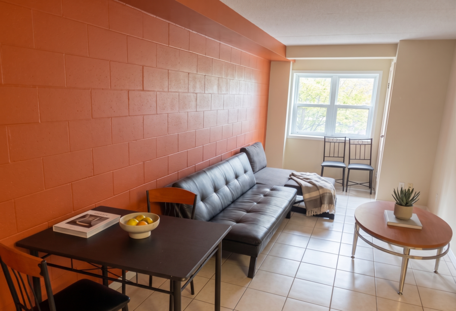 103 - 261 Lester St - Unit 2