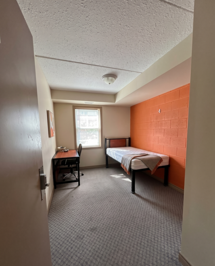 204 - 271 Lester St - Unit 1